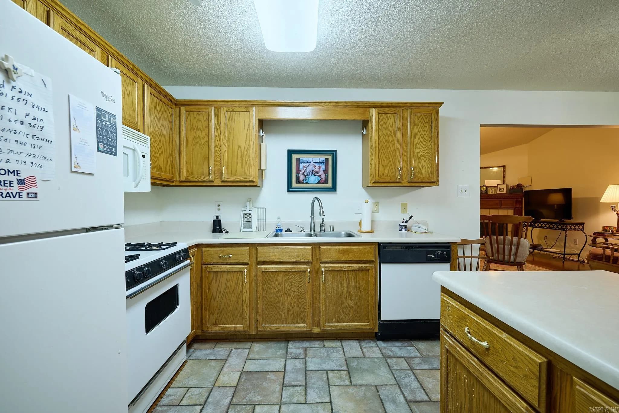Property at 914  Amy circle - Image 9