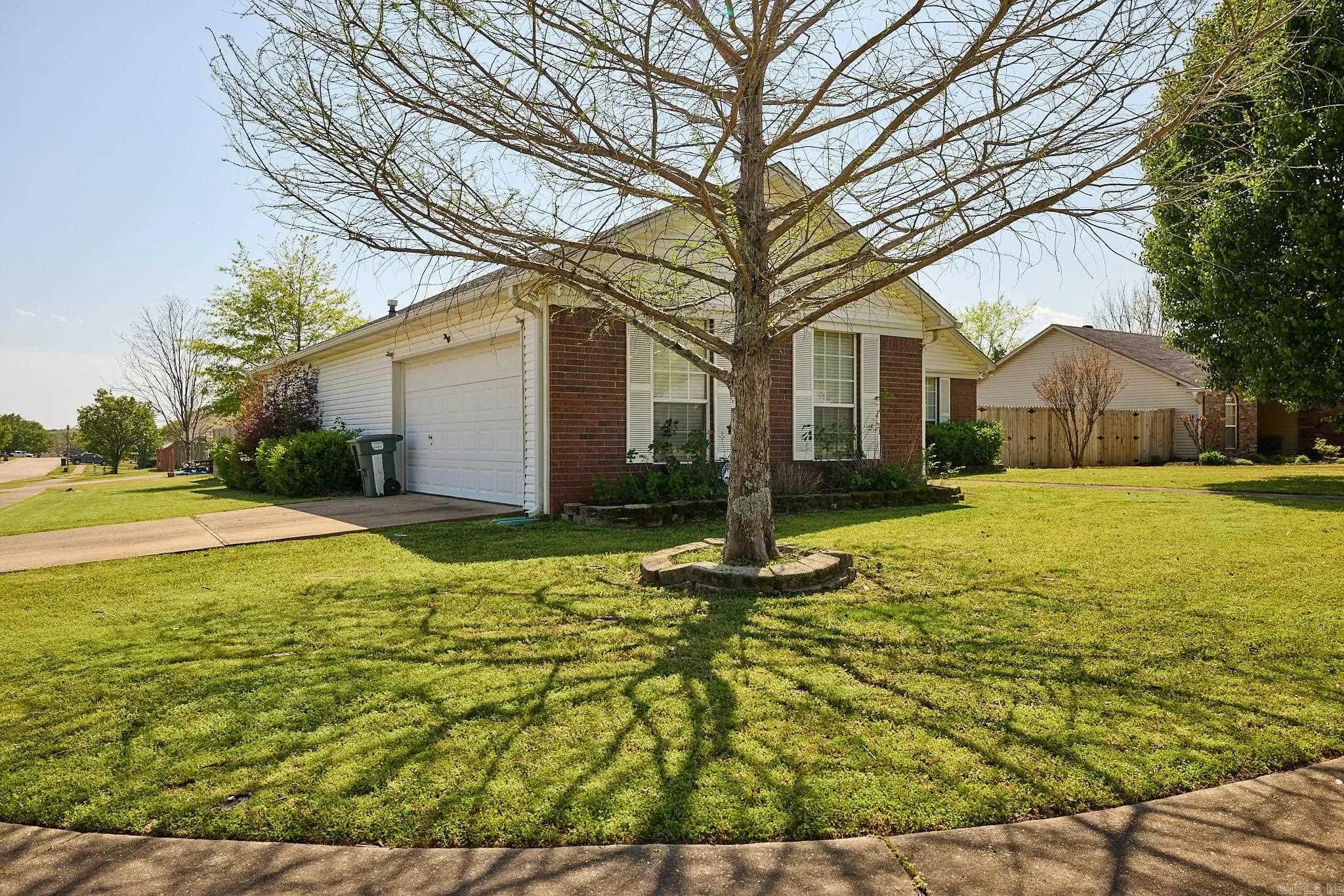 Property at 914  Amy circle - Image 24