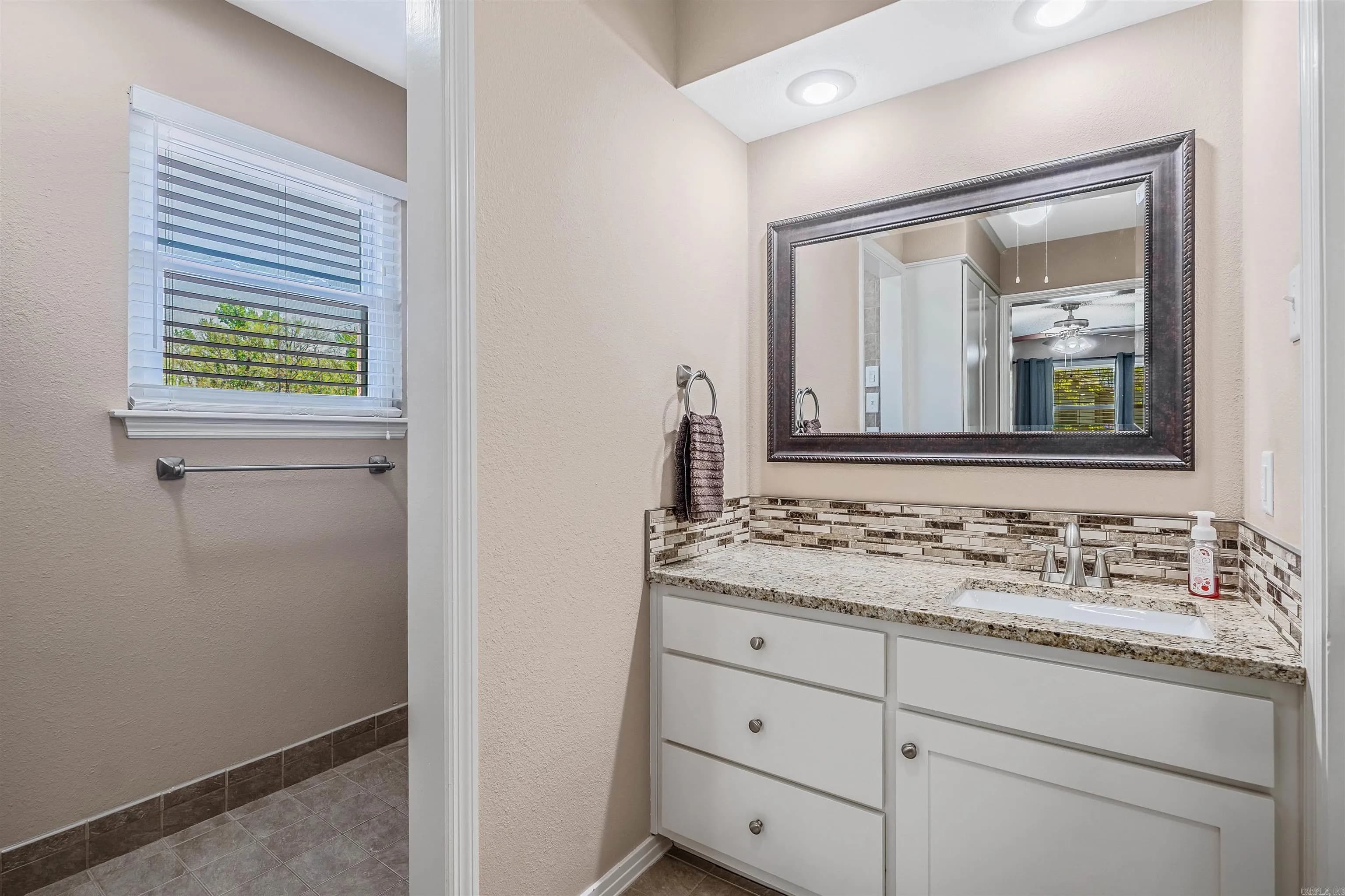 Property at 100  Charter - Image 24