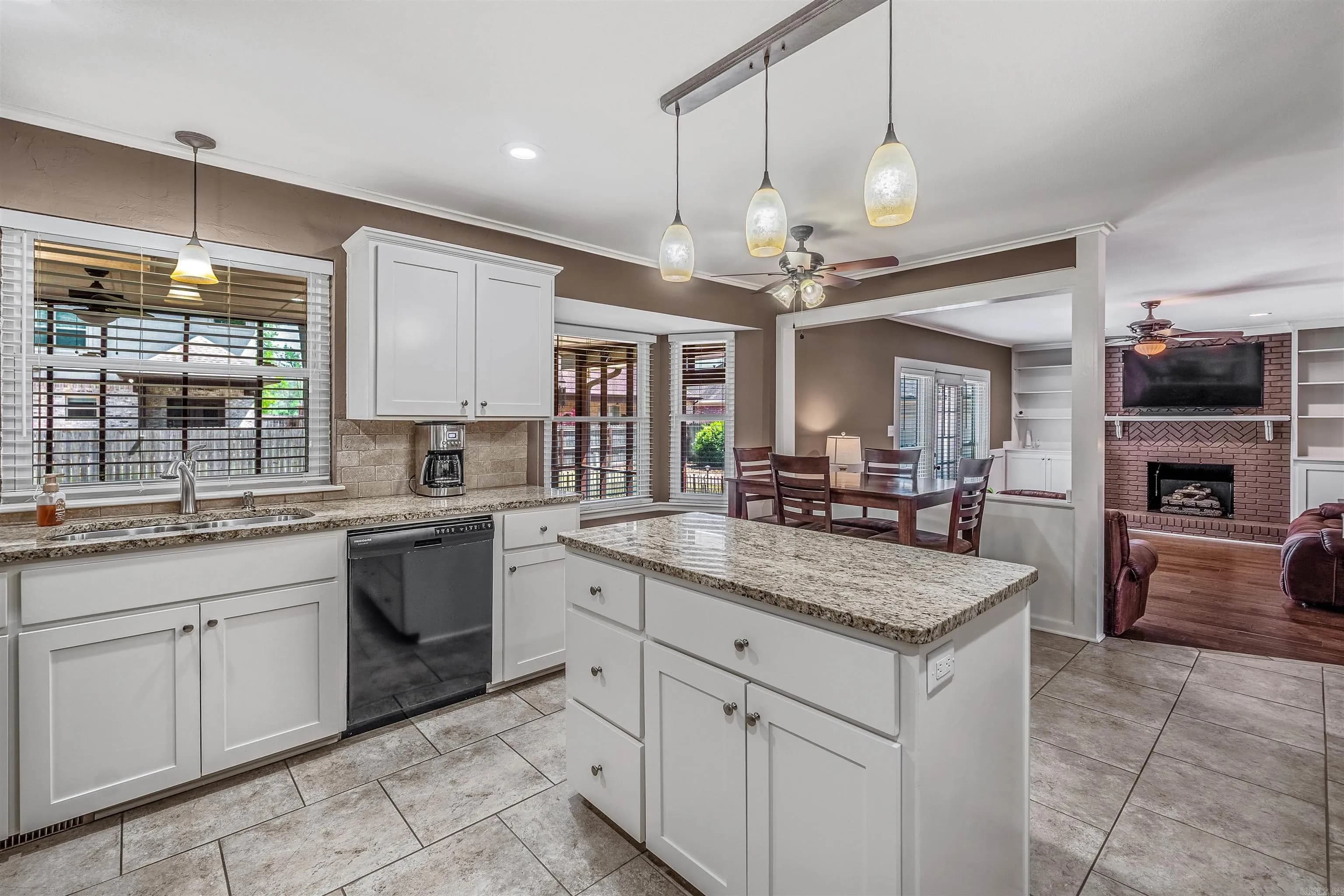 Property at 100  Charter - Image 4