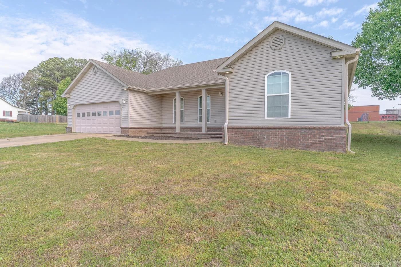 Property at 224  Lindsey - Image 2