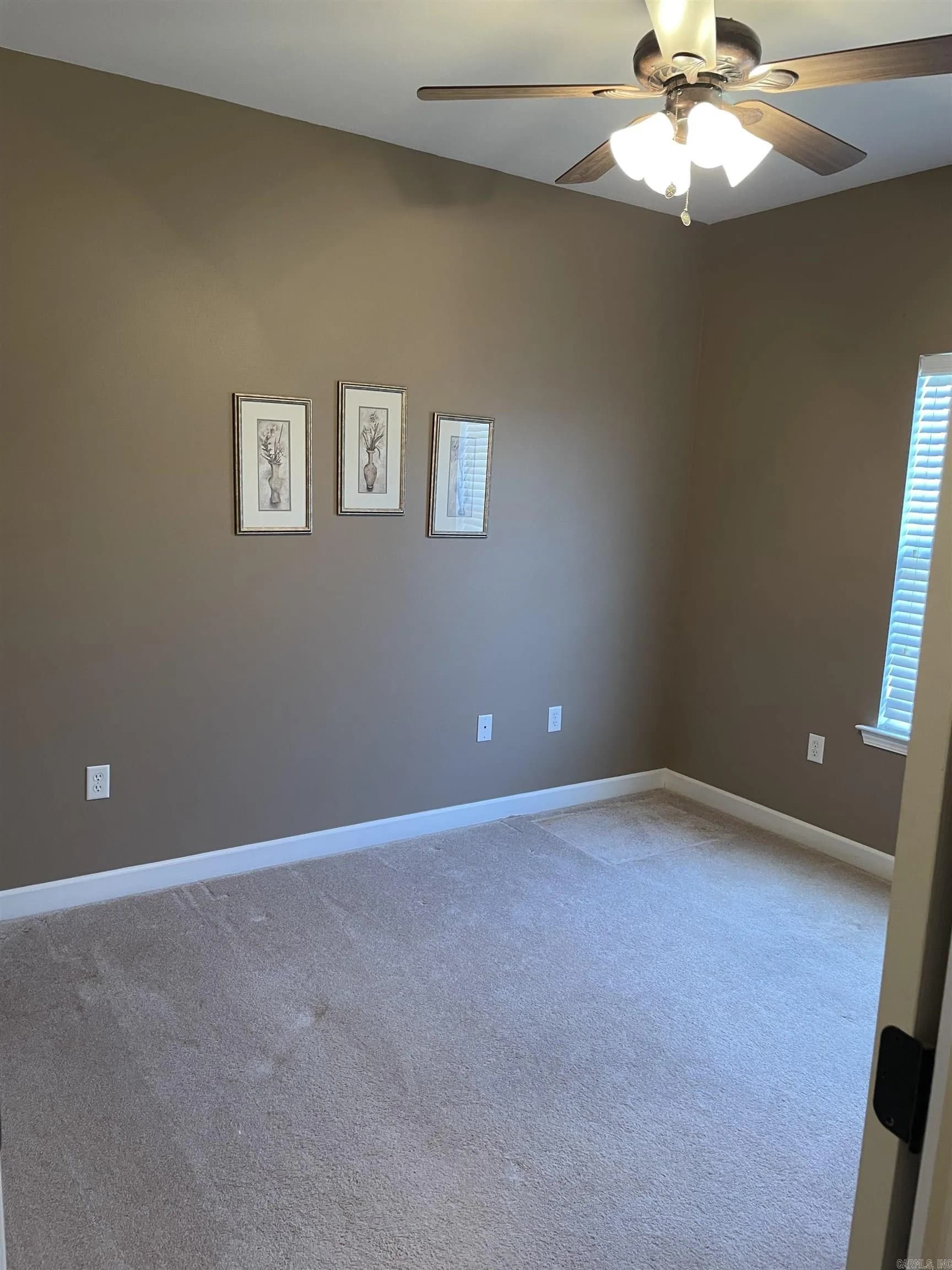 Property at 609  Earle - Image 18
