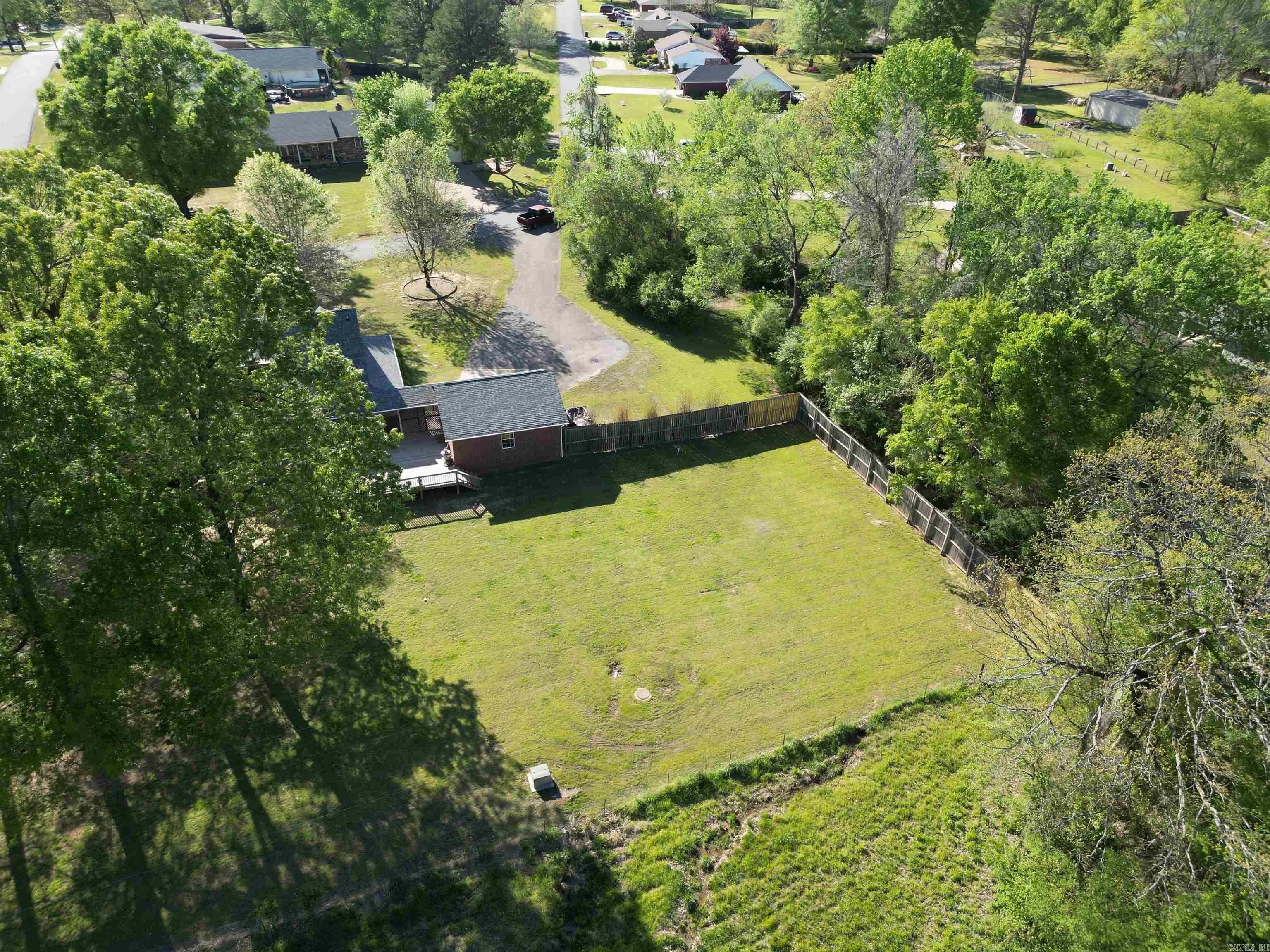 Property at 20  Mockingbird - Image 41