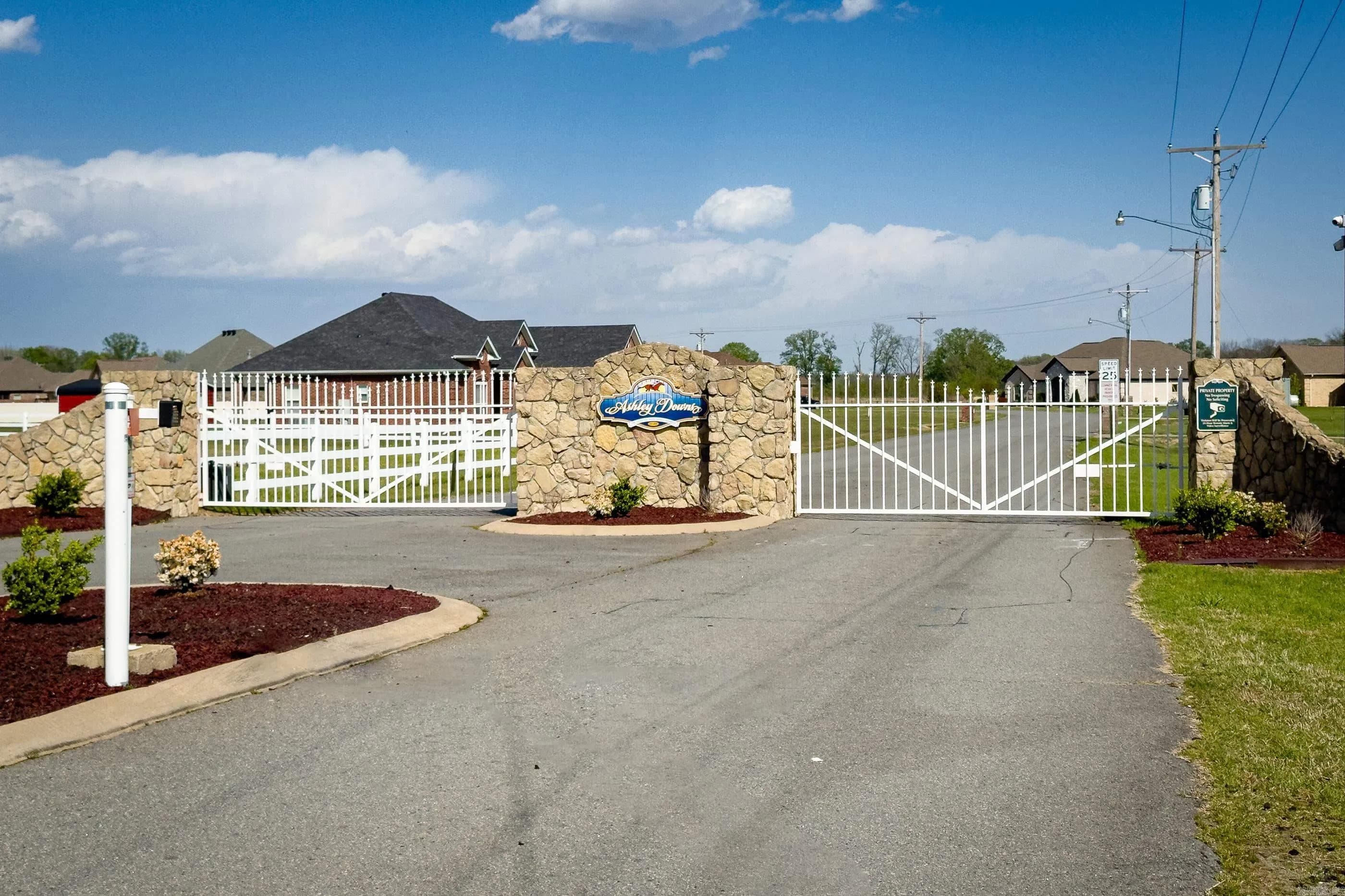 Property at 13558  Smarty jones - Image 4