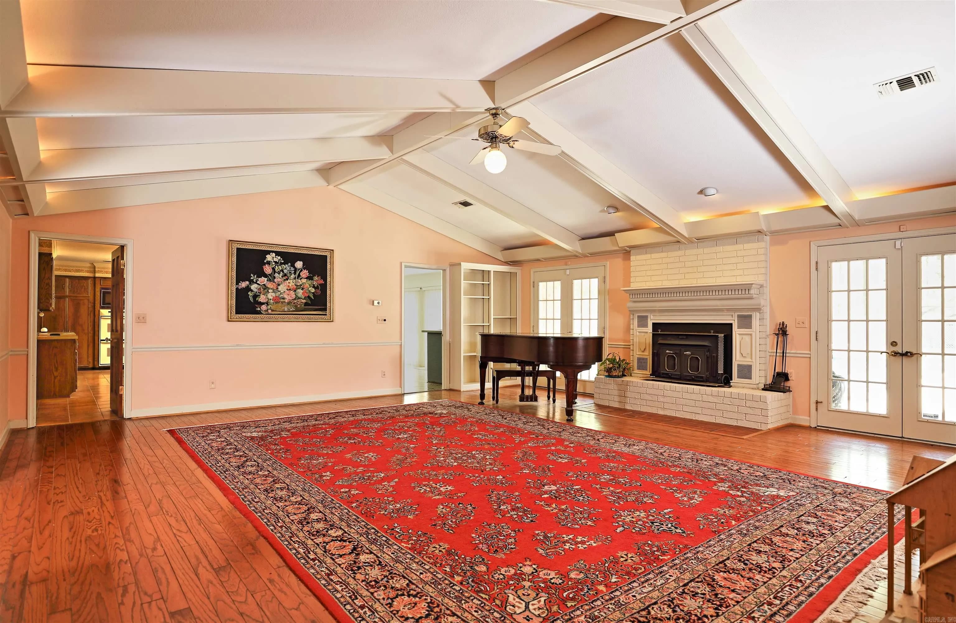 Property at 3716 S Privatewood - Image 10