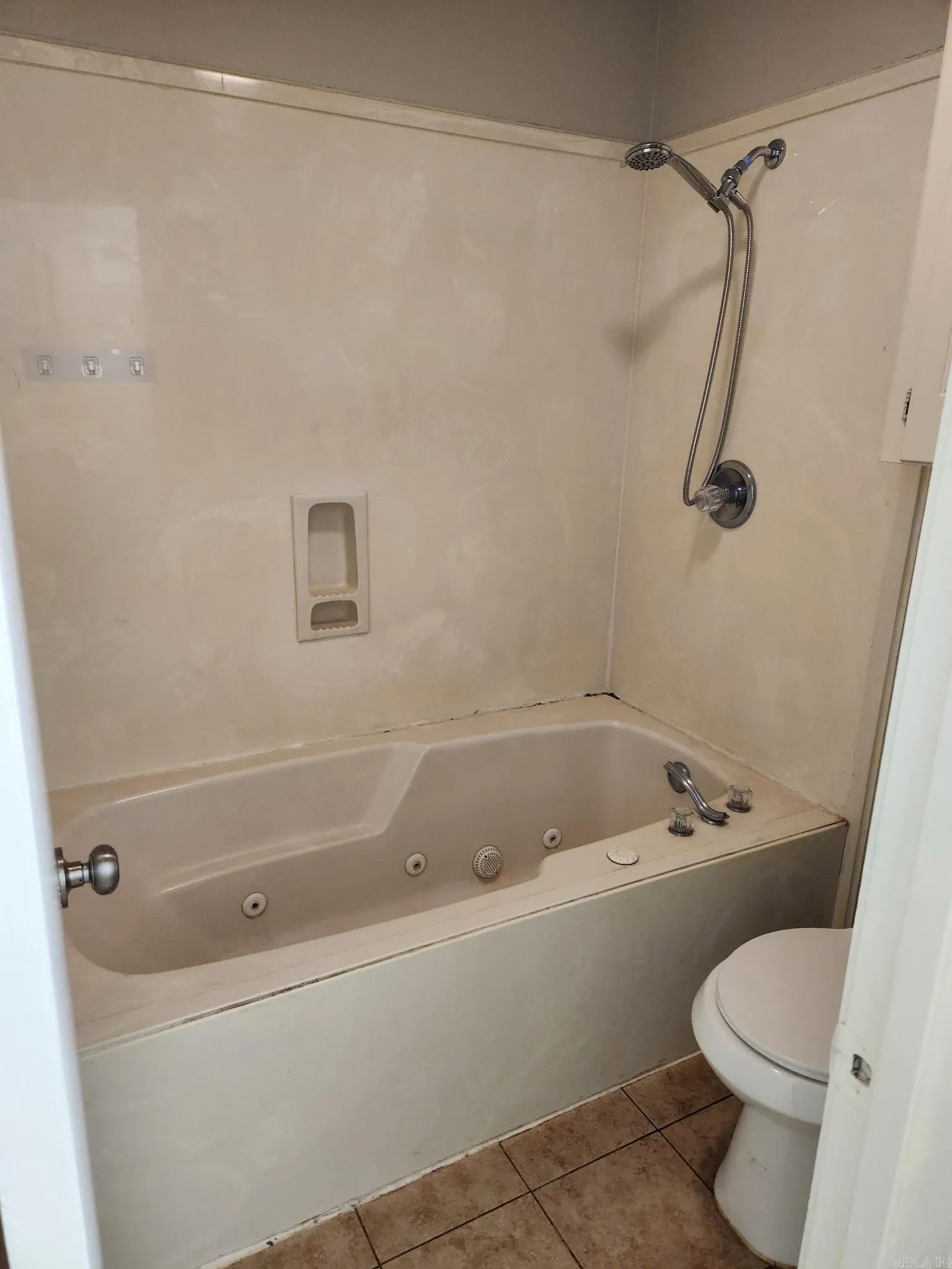 Property at 11  Chad - Image 19