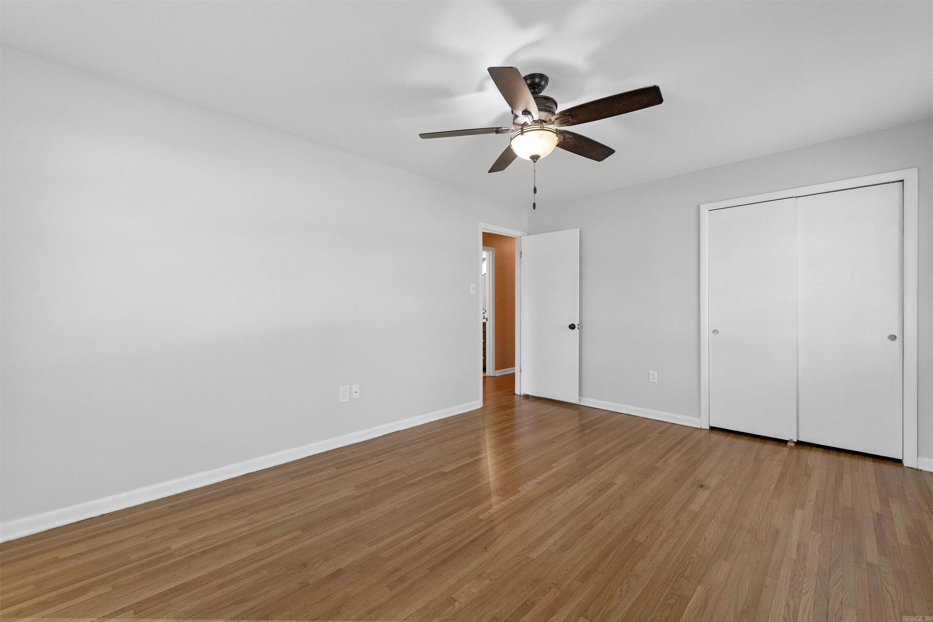 Property at 504 S Claremont - Image 26