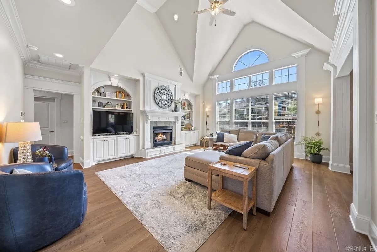 Property at 117  Summer dog - Image 6