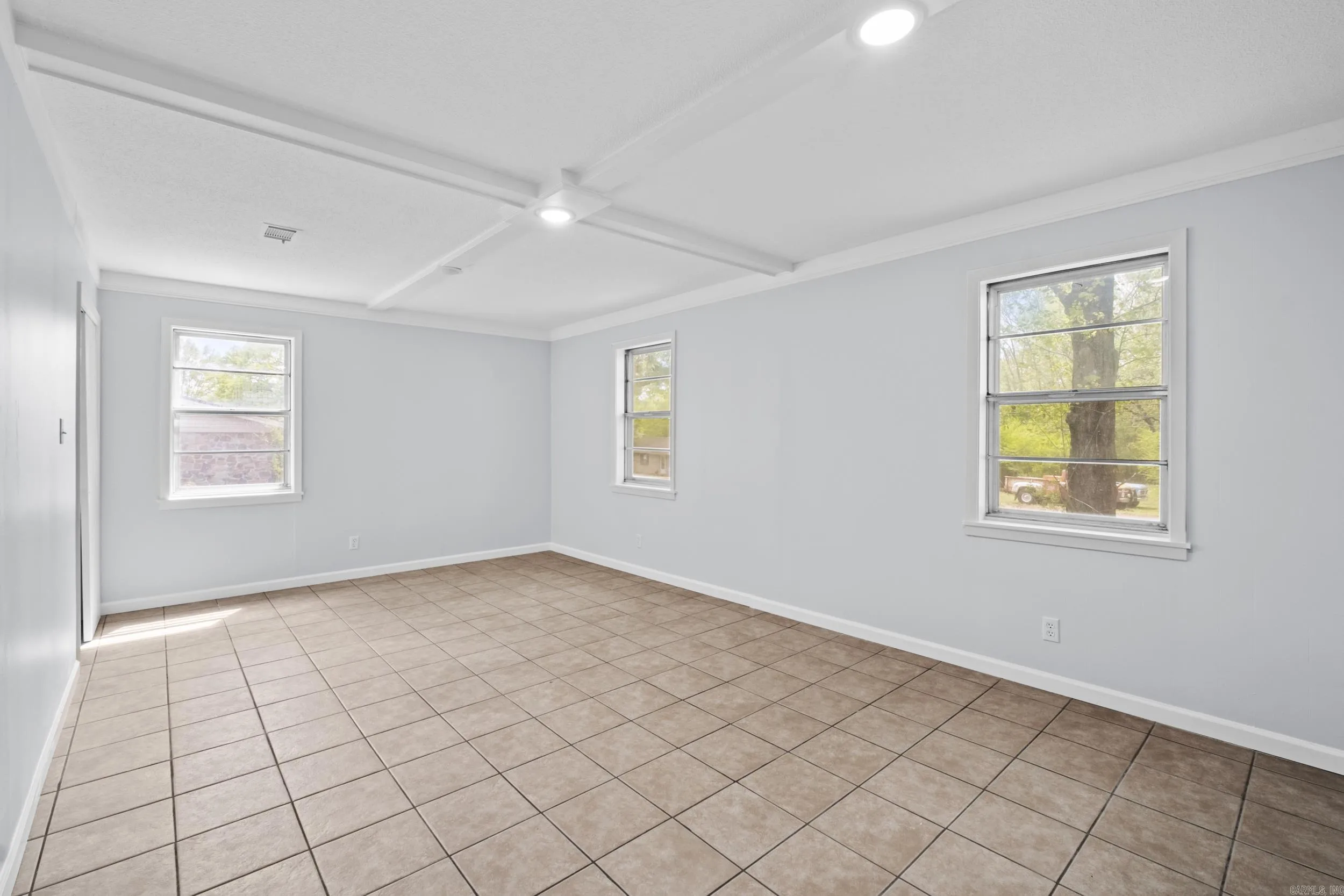 Property at 1010  Gary - Image 13