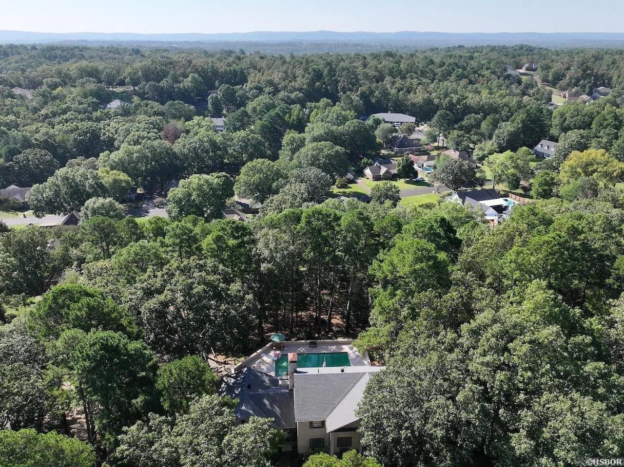 Property at 204  Whispering hills - Image 33