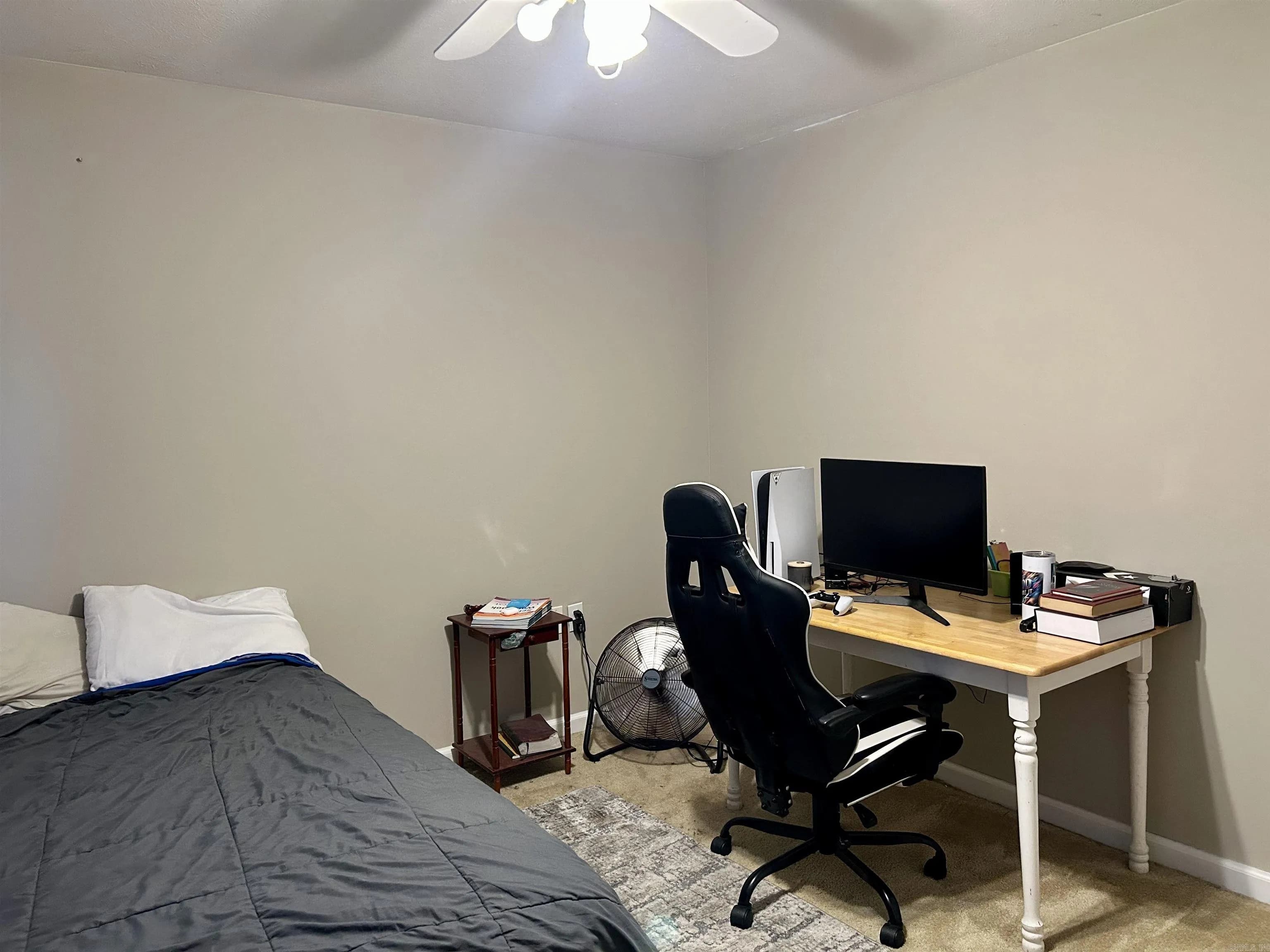 Property at 300 N Sawmill rd - Image 32