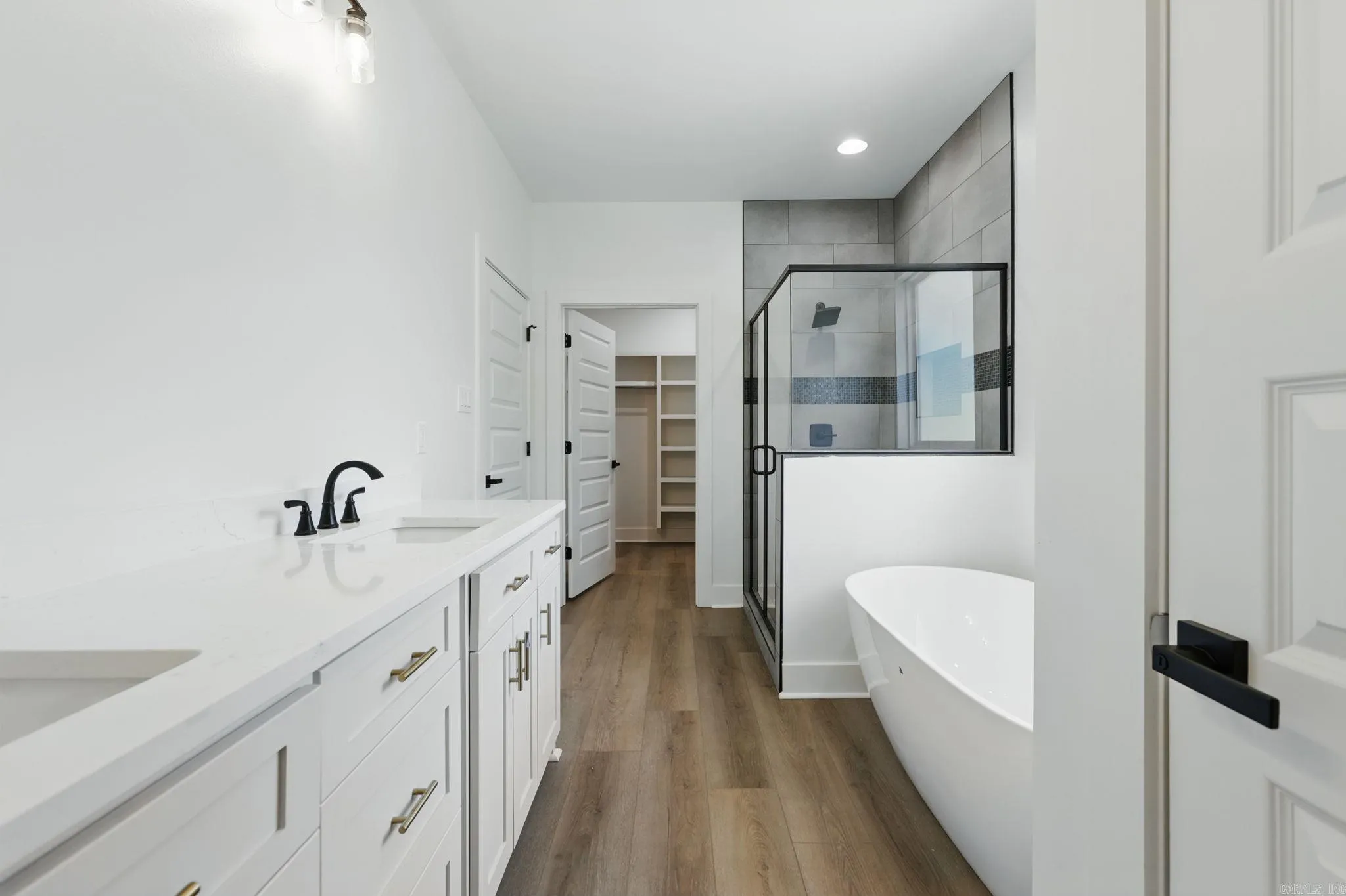 Property at 4806  Coronell - Image 18