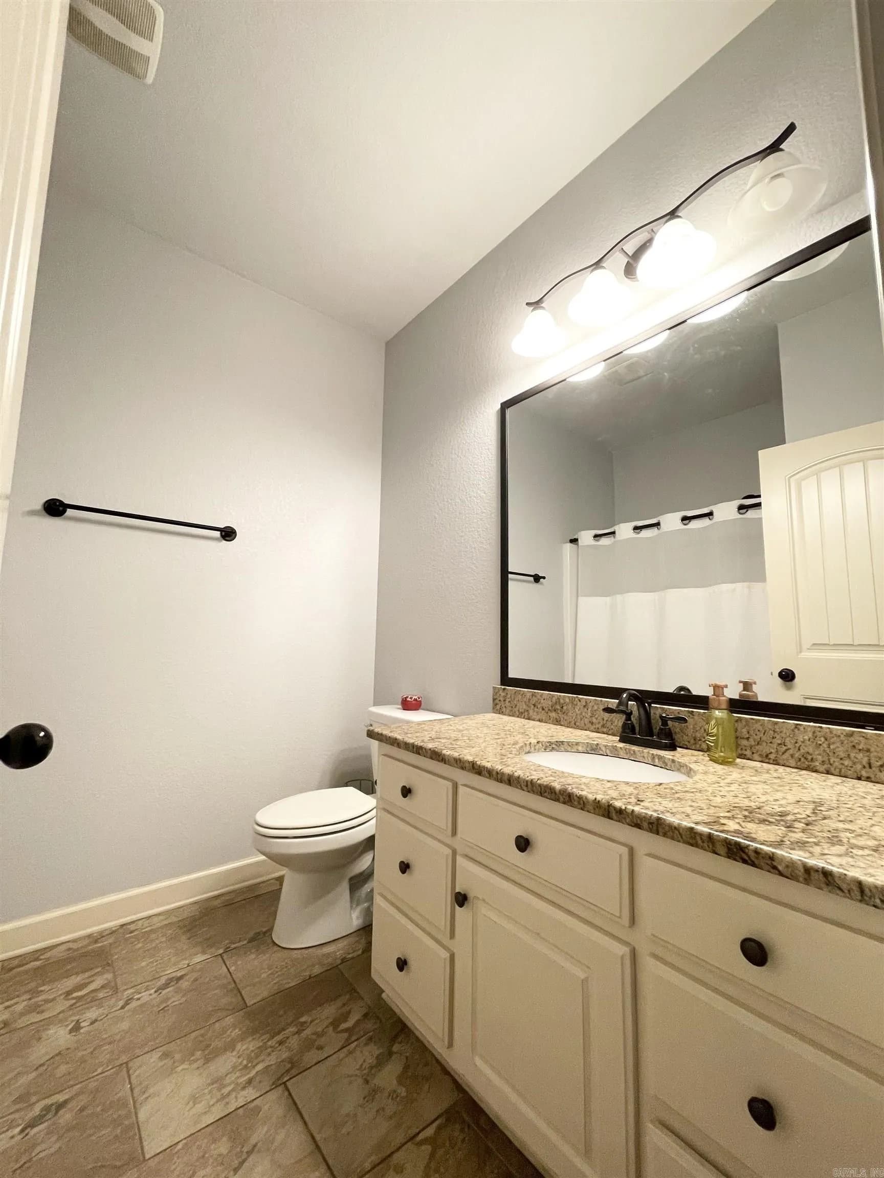 Property at 732  Mango - Image 38