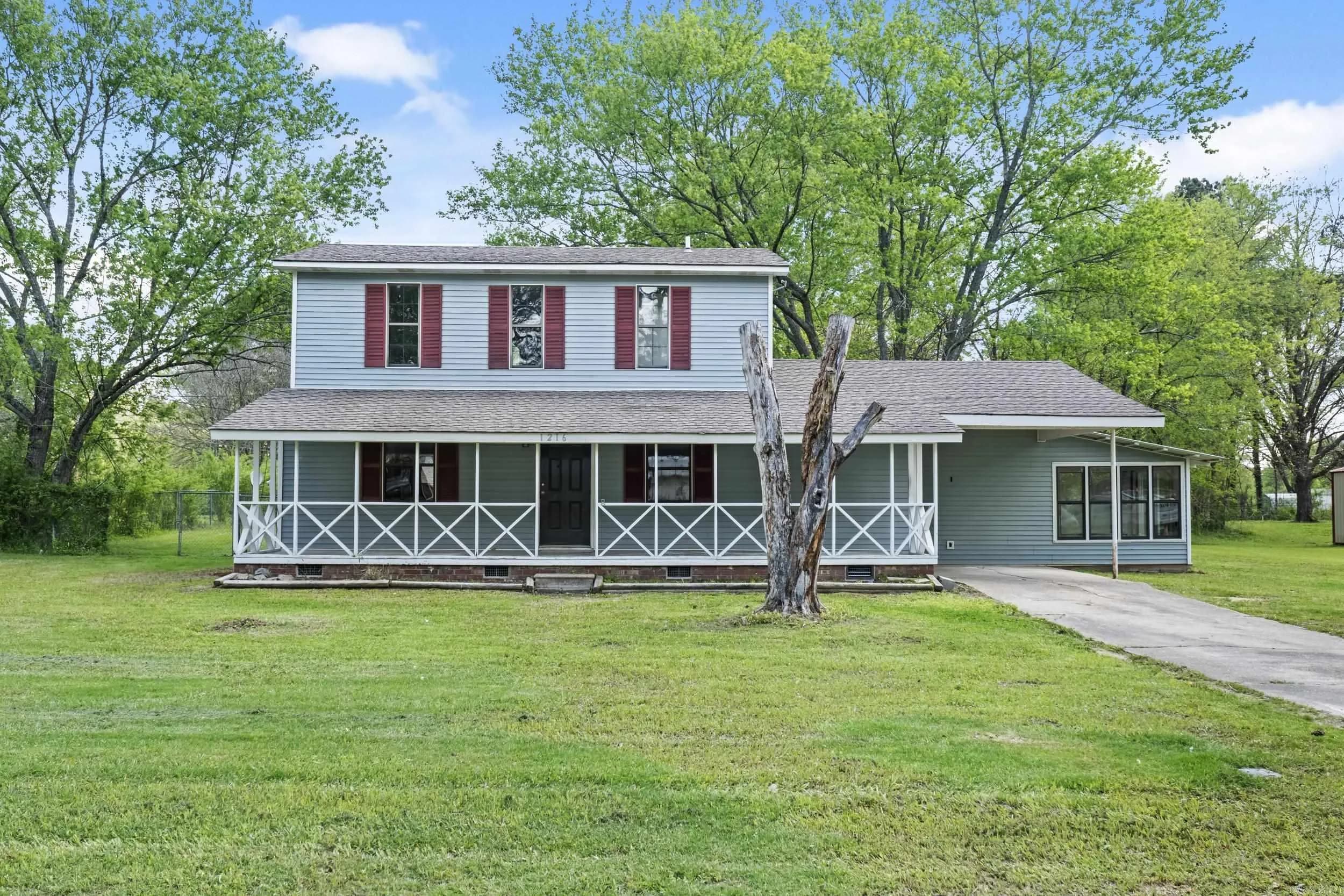 Property at 1216  Wade - Image 1