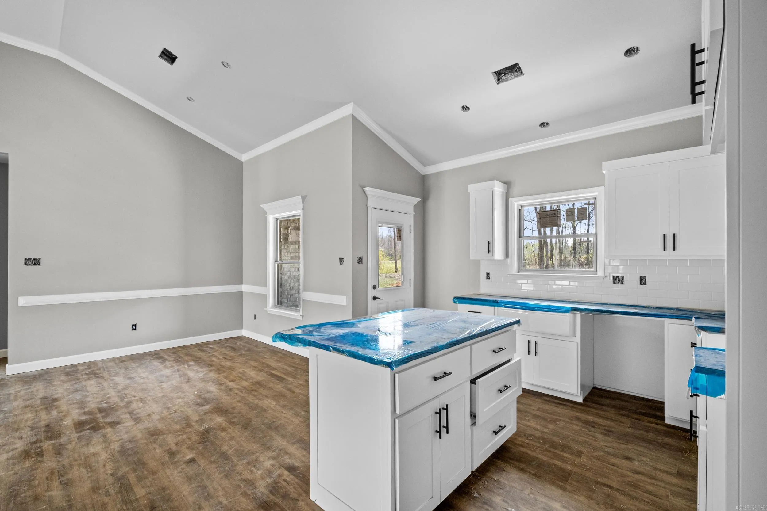 Property at 1515  Cocklebur - Image 9