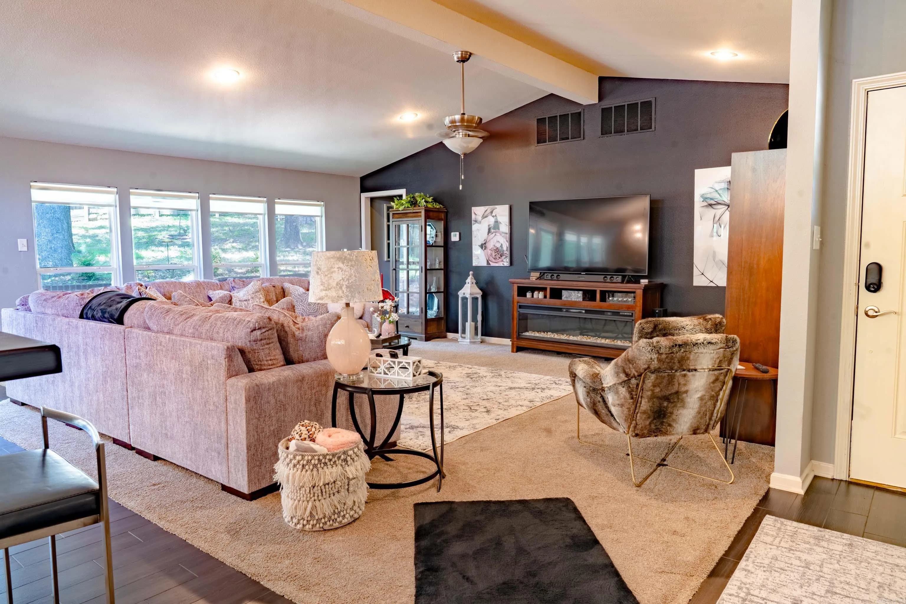 Property at 1902  Lynnwood - Image 2
