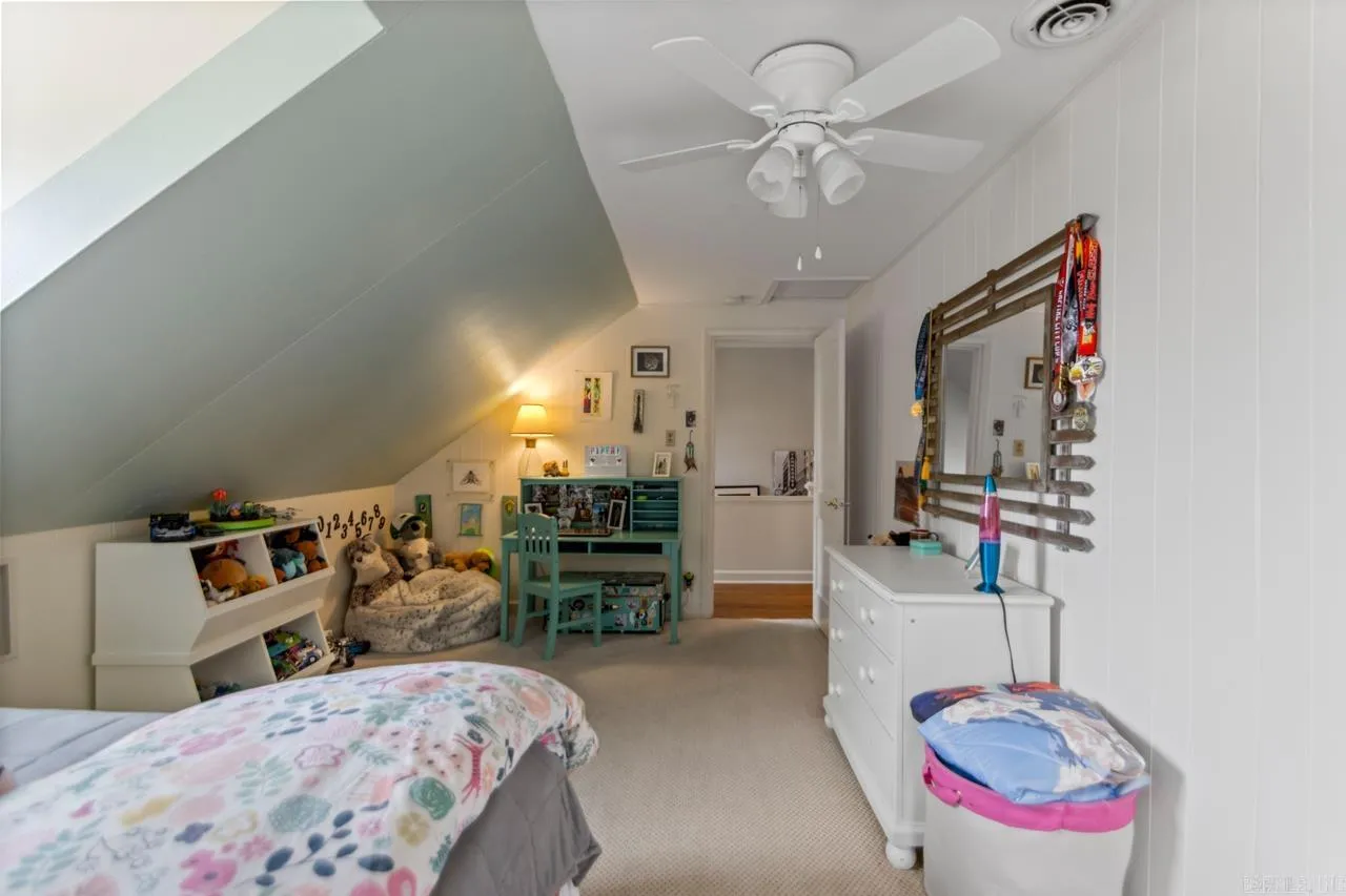 Property at 5400  Southwood - Image 23