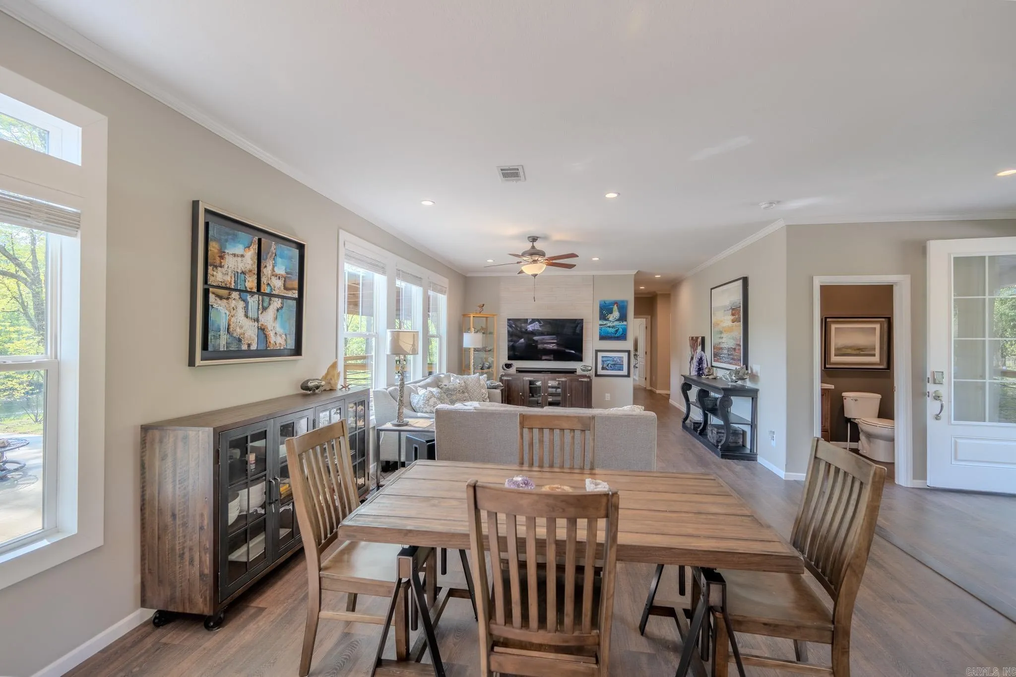 Property at 2489  Riverbend - Image 9