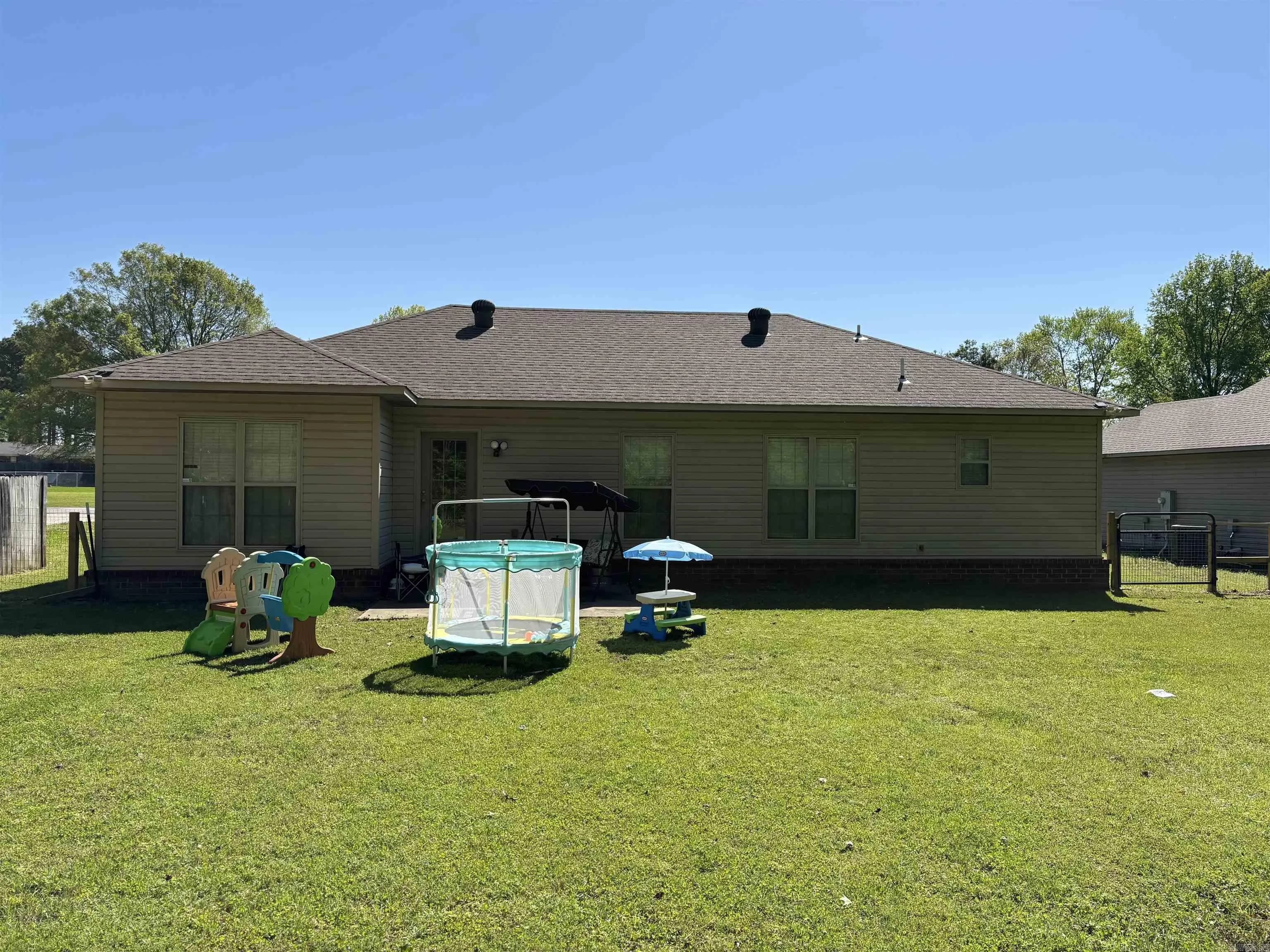 Property at 912  Tonya - Image 25