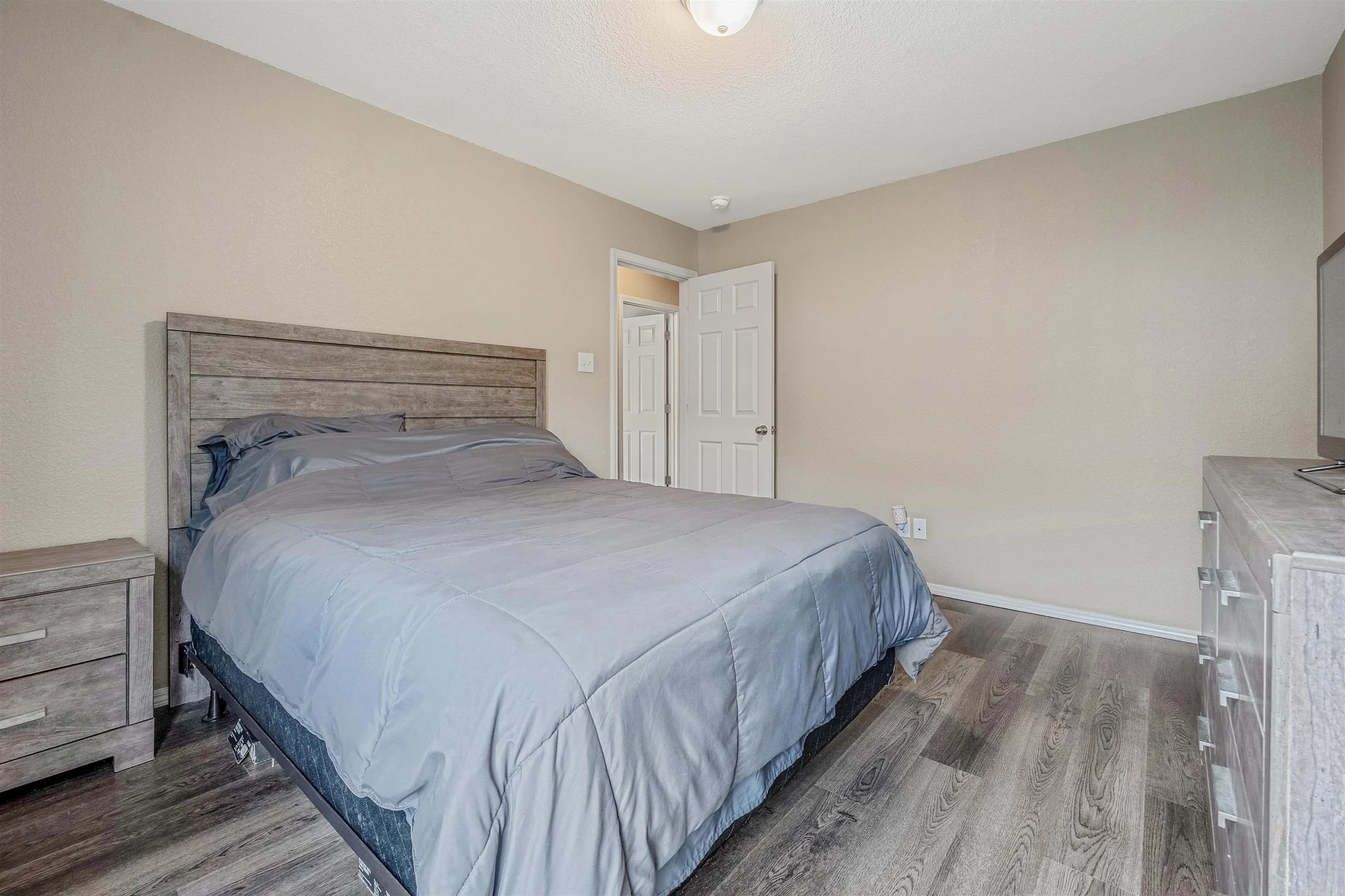 Property at 9605  Northbrook - Image 30