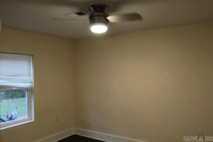 Property at 1612  Grant - Image 16