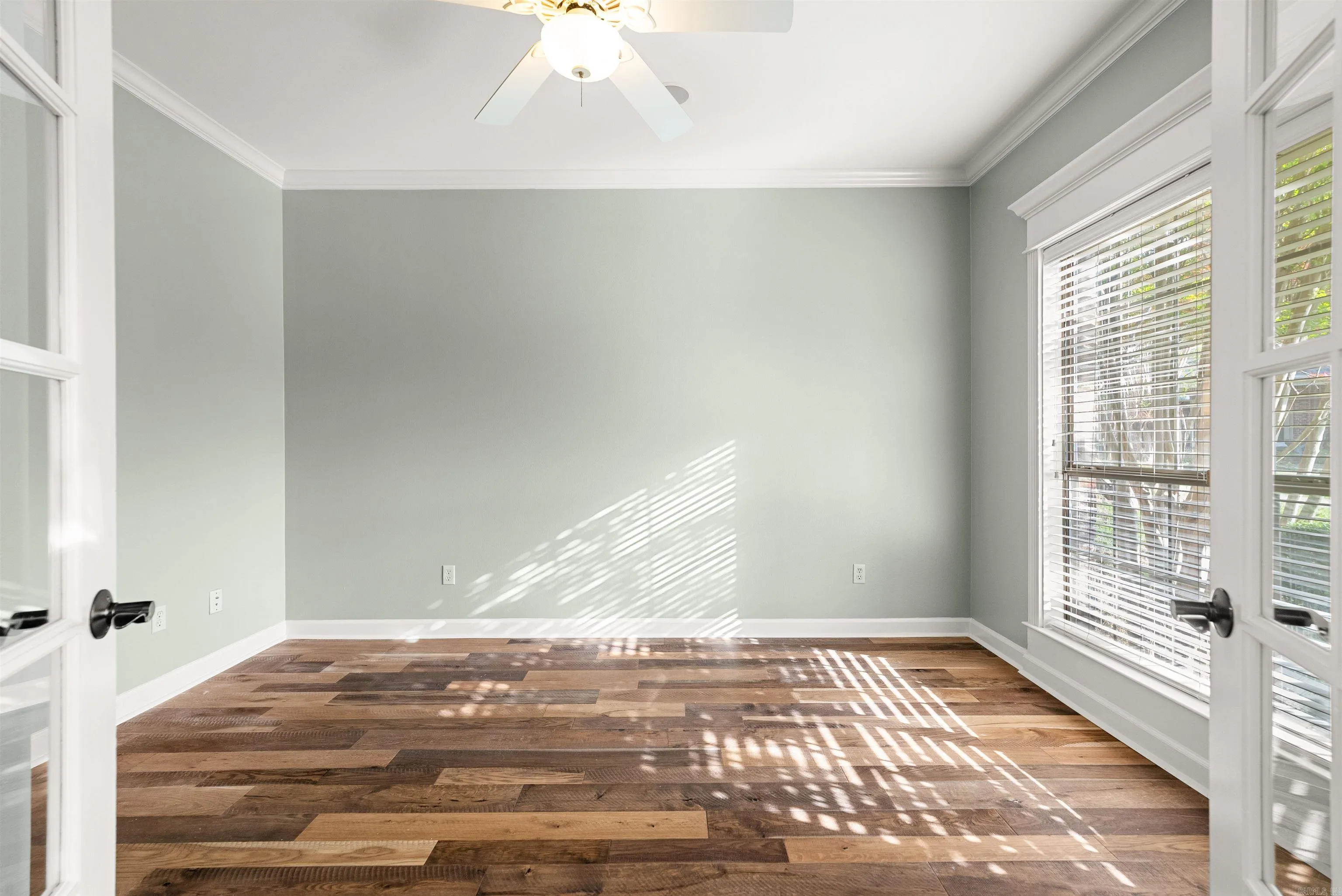 Property at 9  Cypress - Image 6