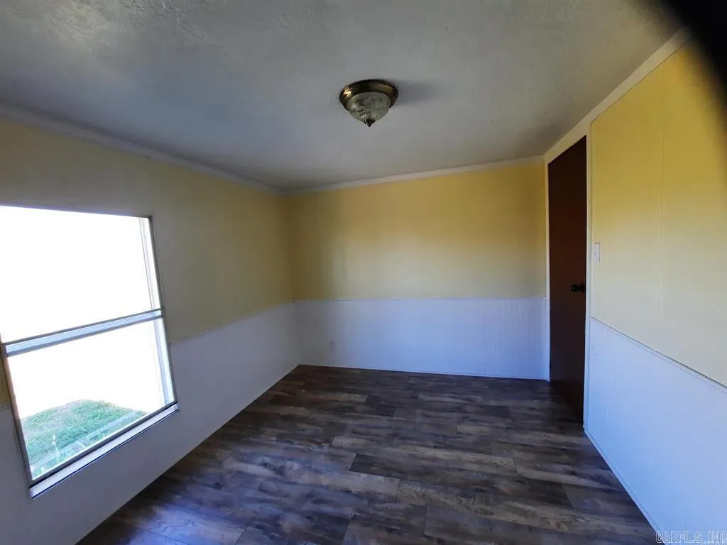 Property at 887  Annette - Image 15