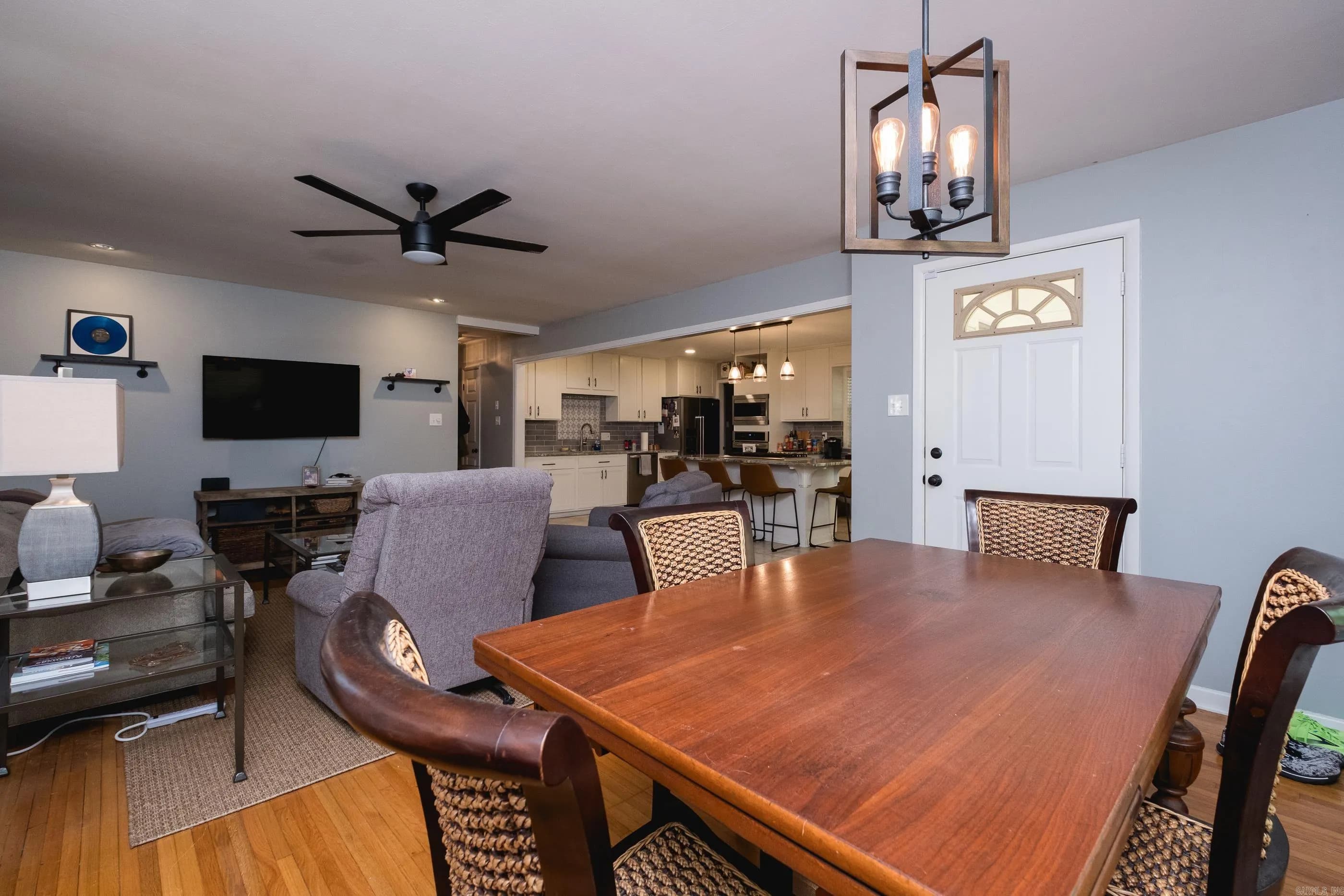 Property at 4  Tomahawk - Image 3