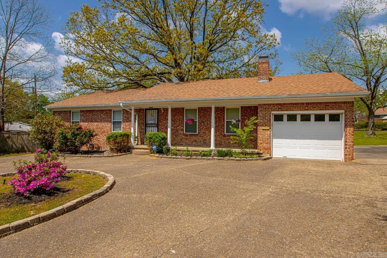 Property at 6808  Sandpiper - Image 5