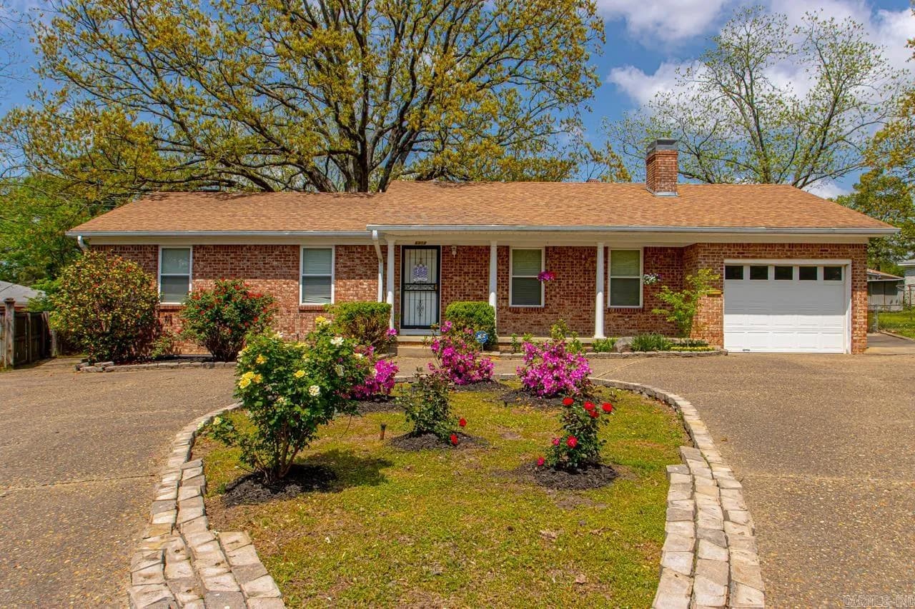 Property at 6808  Sandpiper - Image 4