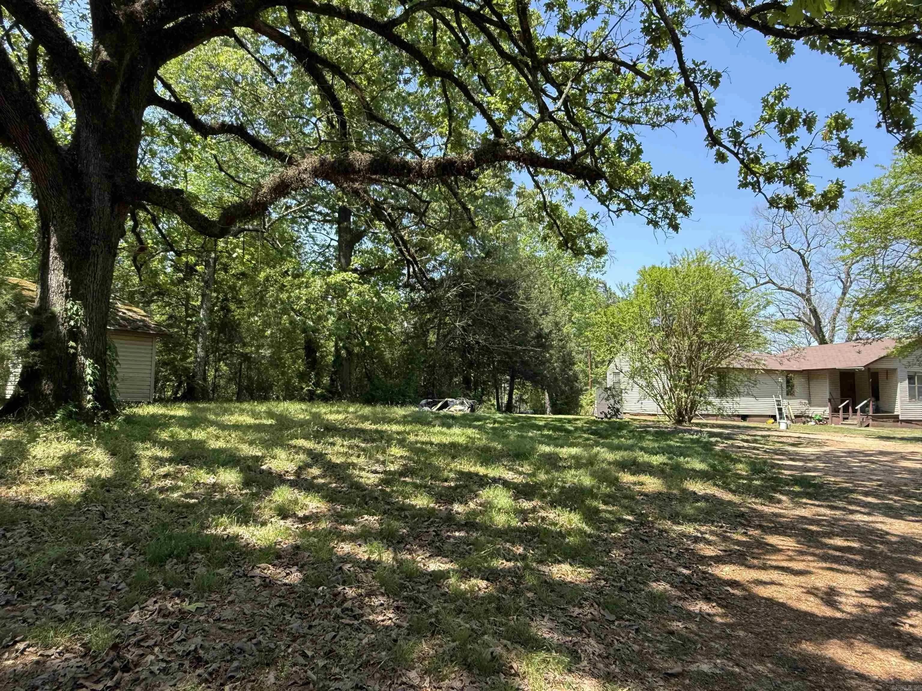 Property at 128 W Rock hill - Image 5
