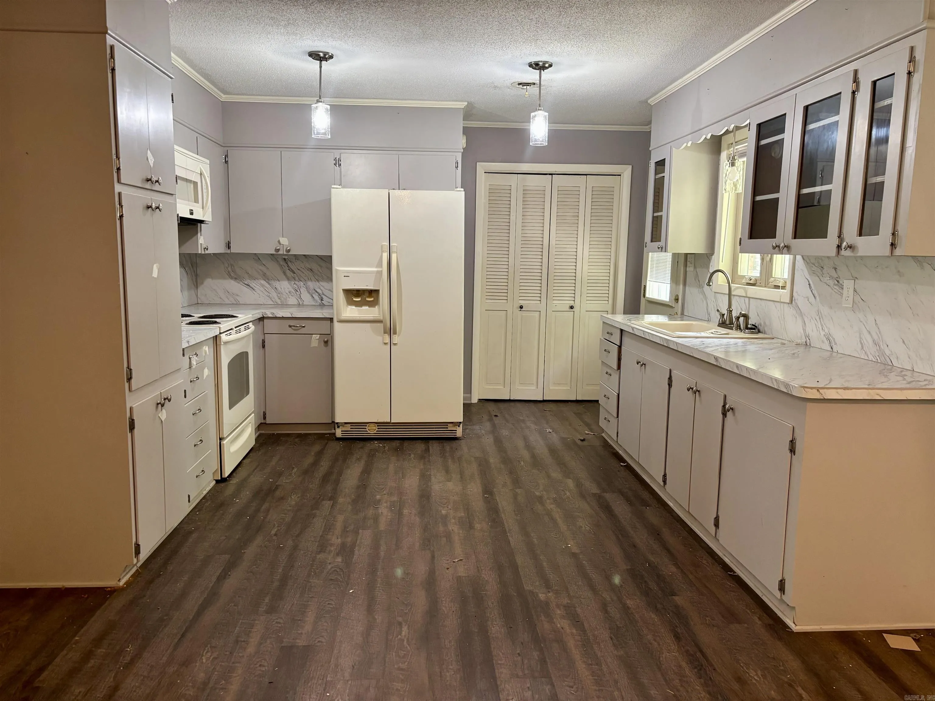 Property at 11015 W Hwy 8 - Image 10