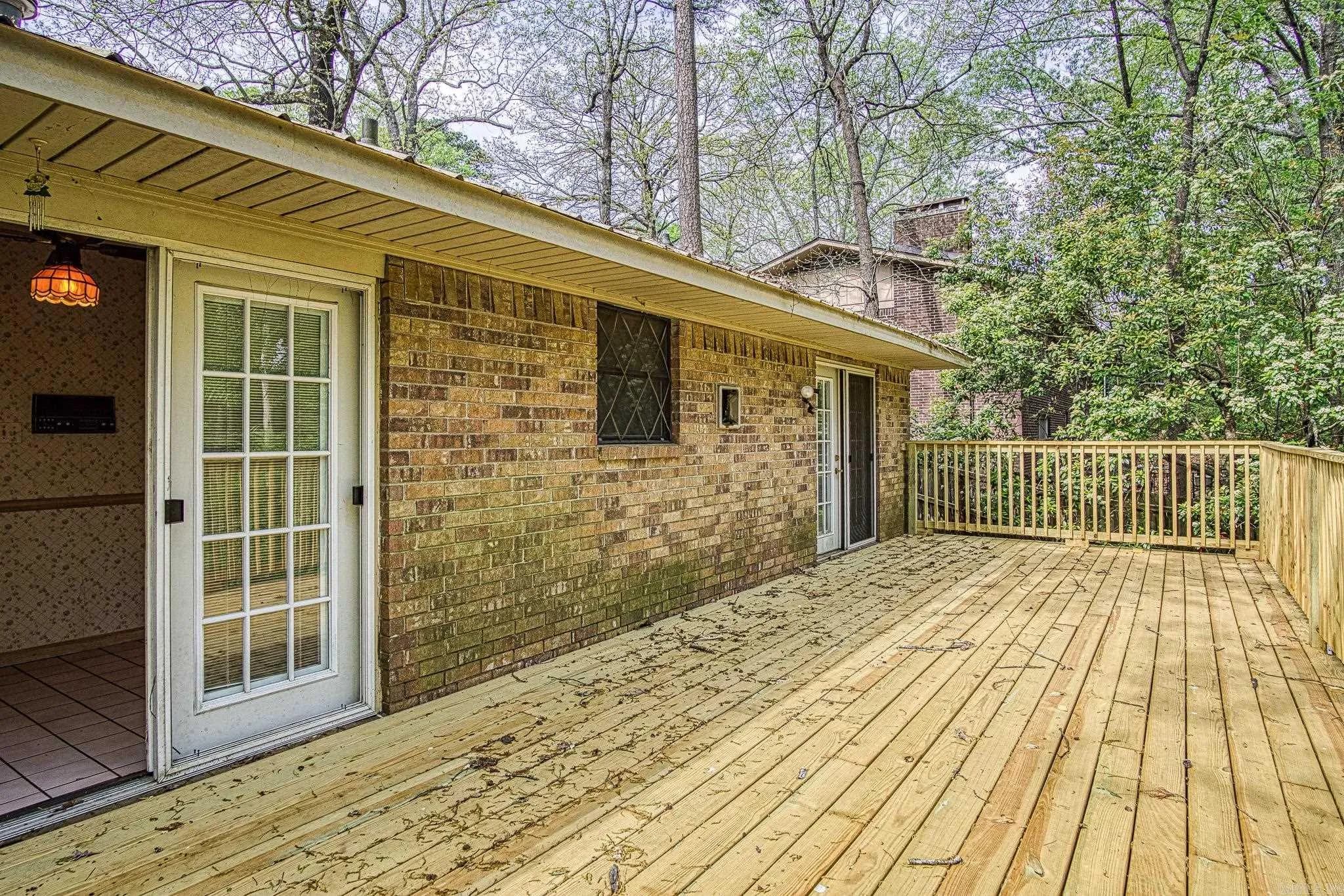 Property at 1912  Cedarhurst - Image 41