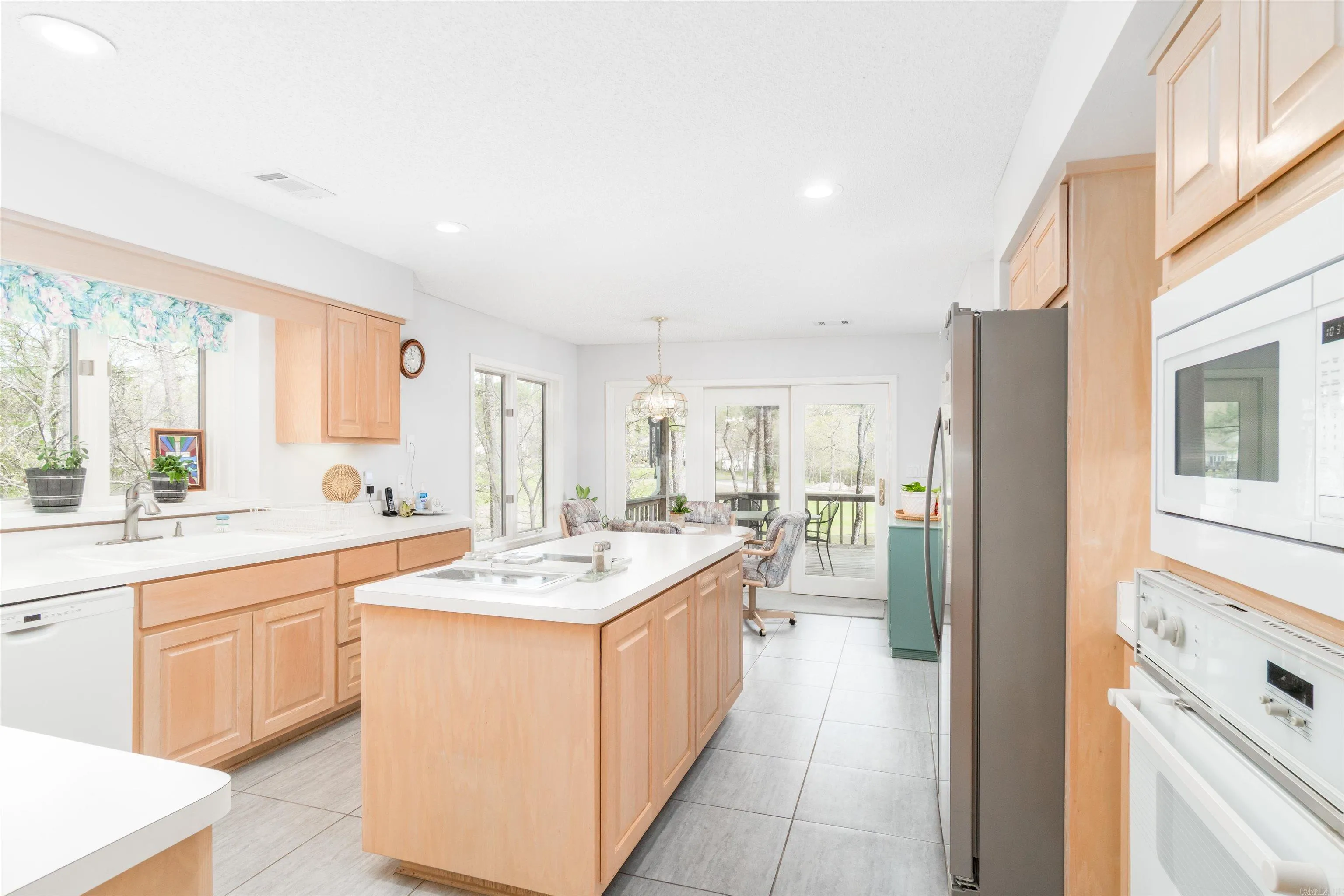 Property at 18  Fastota - Image 8