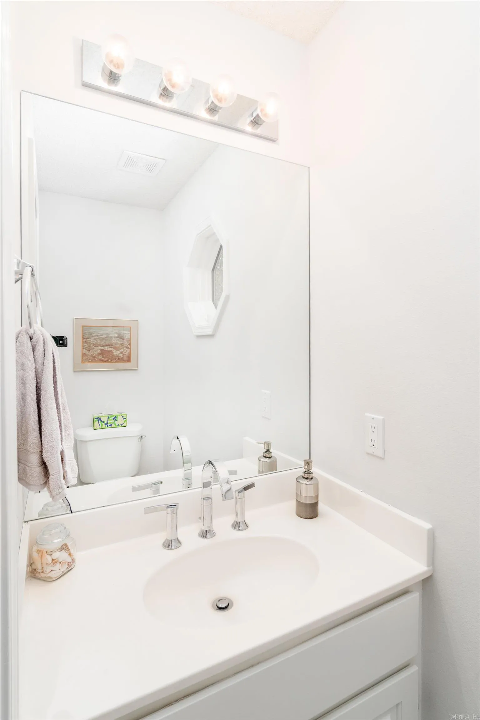 Property at 18  Fastota - Image 12