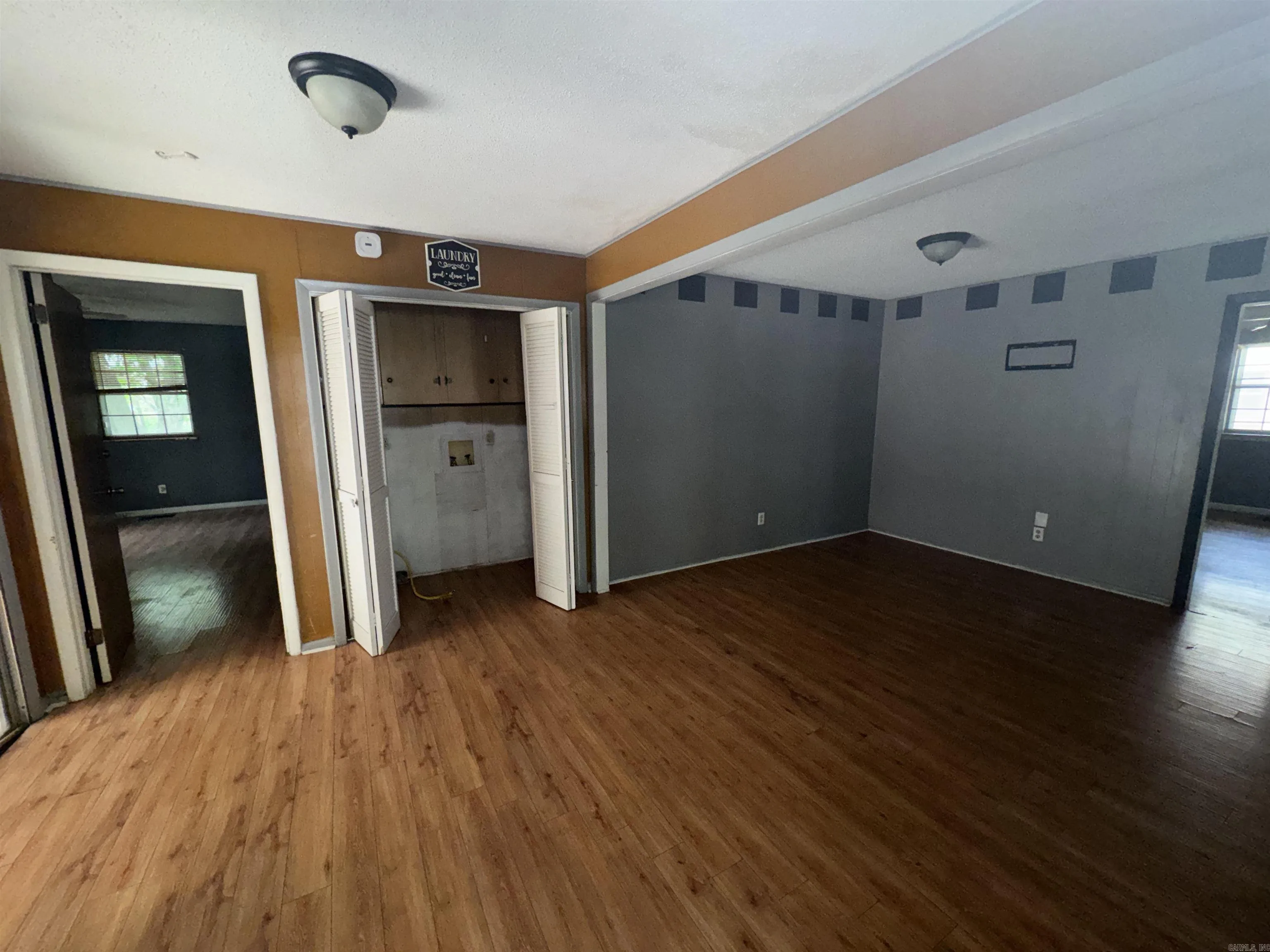 Property at 7008  Morgan - Image 10