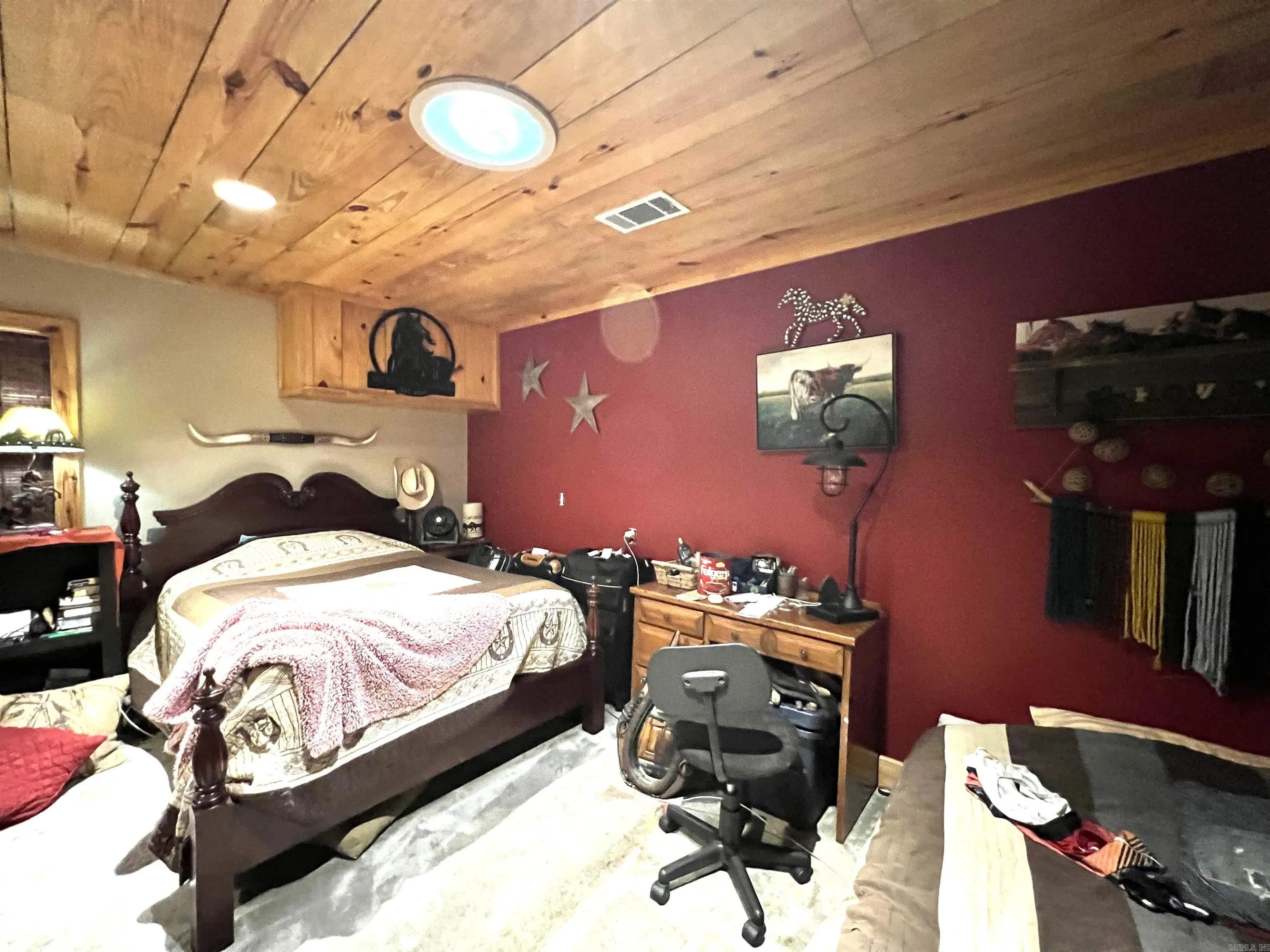 Property at 10011 N 293 - Image 25