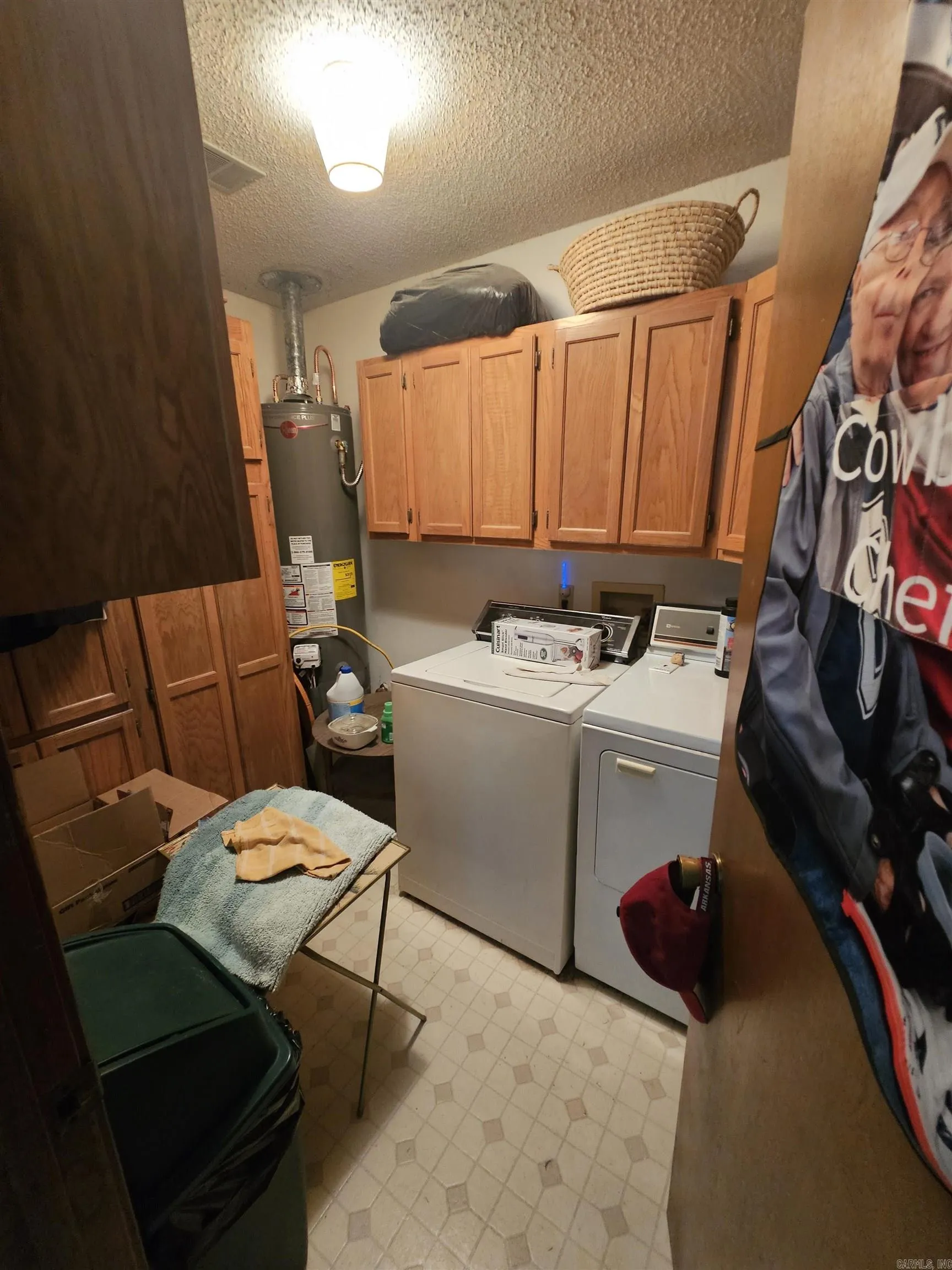 Property at 2  Cougar - Image 11