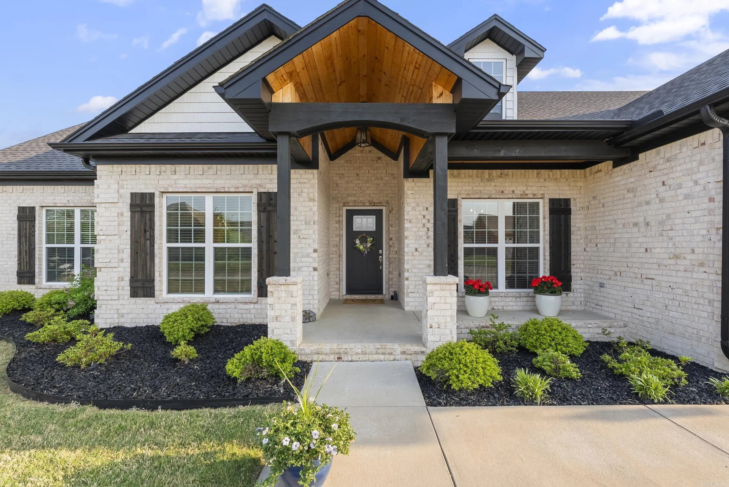 Property at 7  Lexi - Image 1