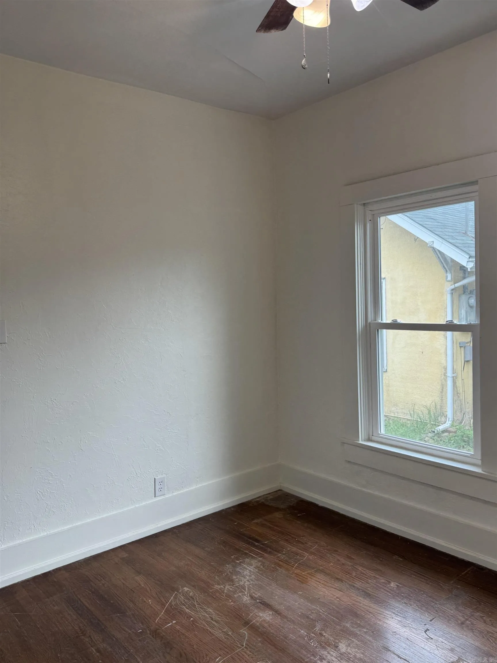 Property at 506  Fifth - Image 11