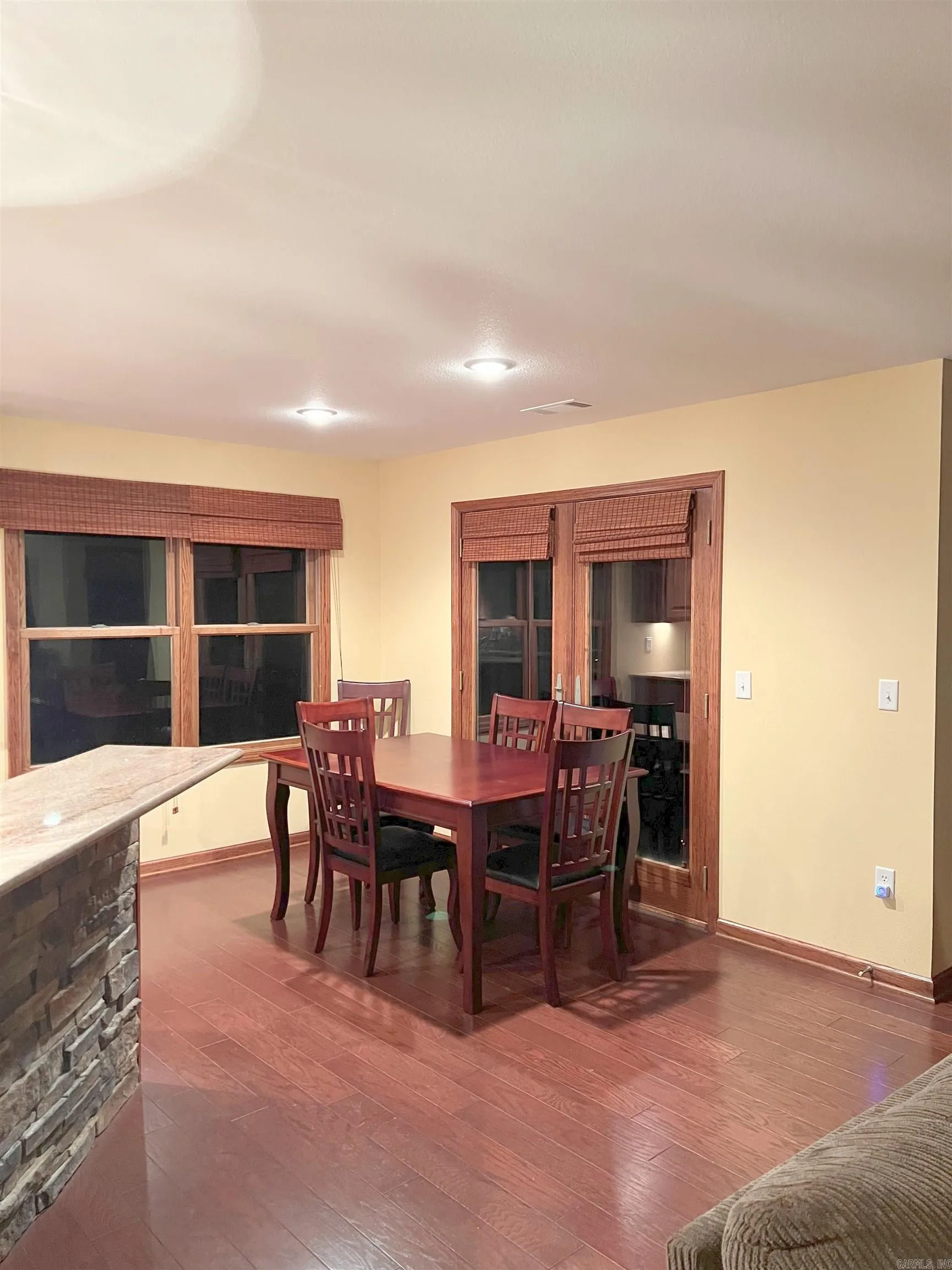 Property at 290  Island shores - Image 50