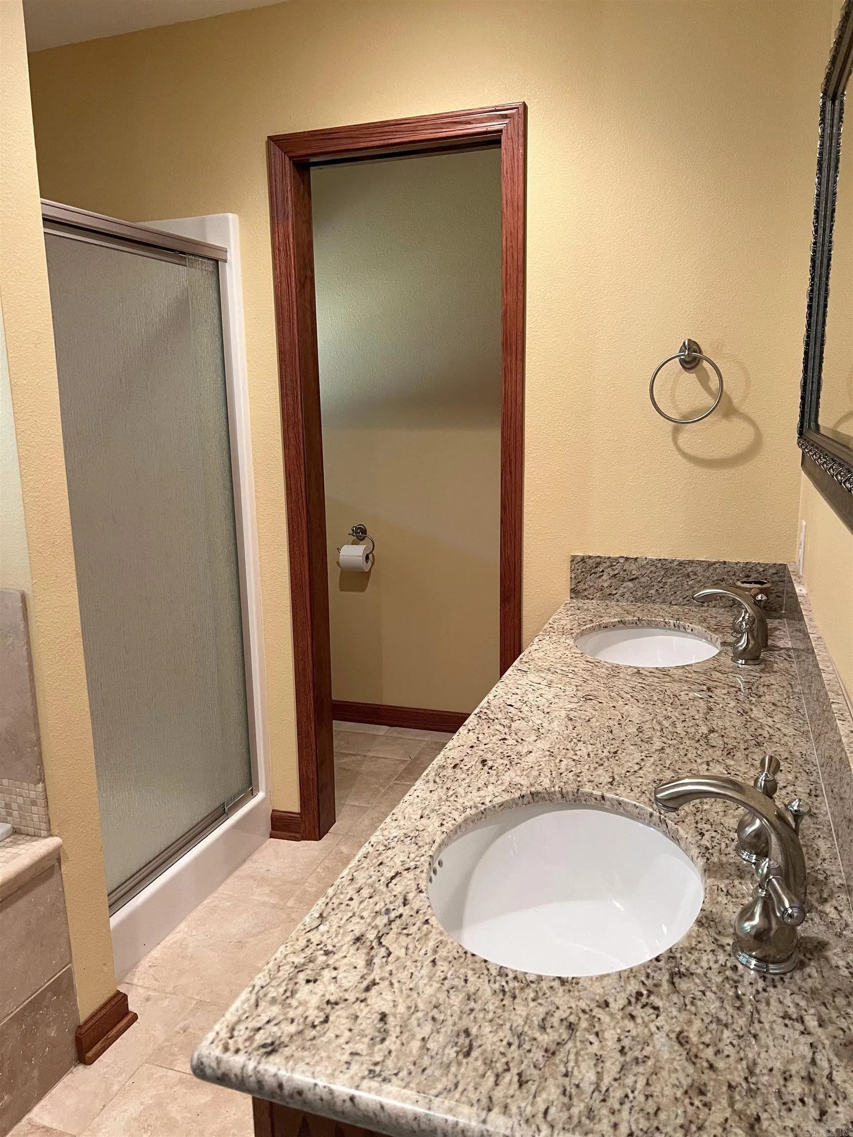 Property at 290  Island shores - Image 46