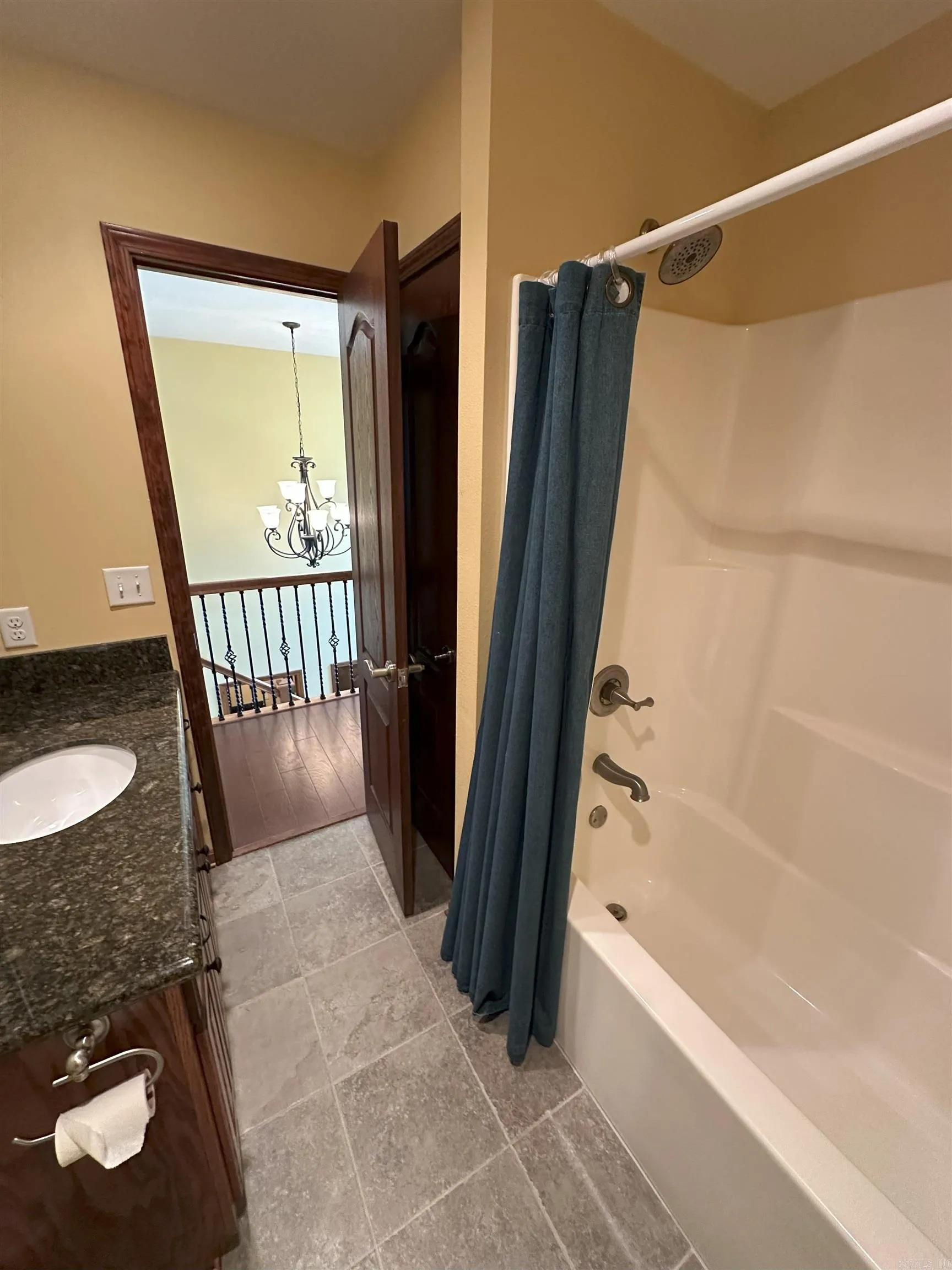 Property at 290  Island shores - Image 35
