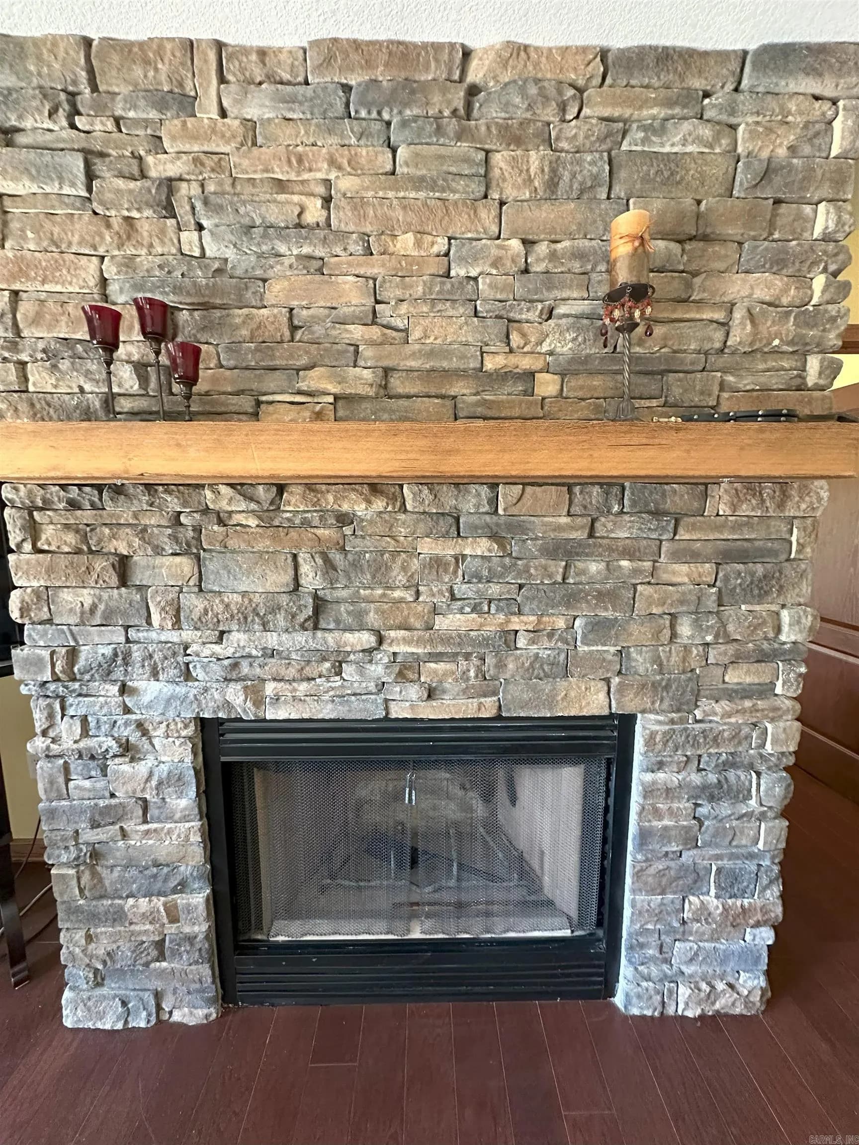 Property at 290  Island shores - Image 11