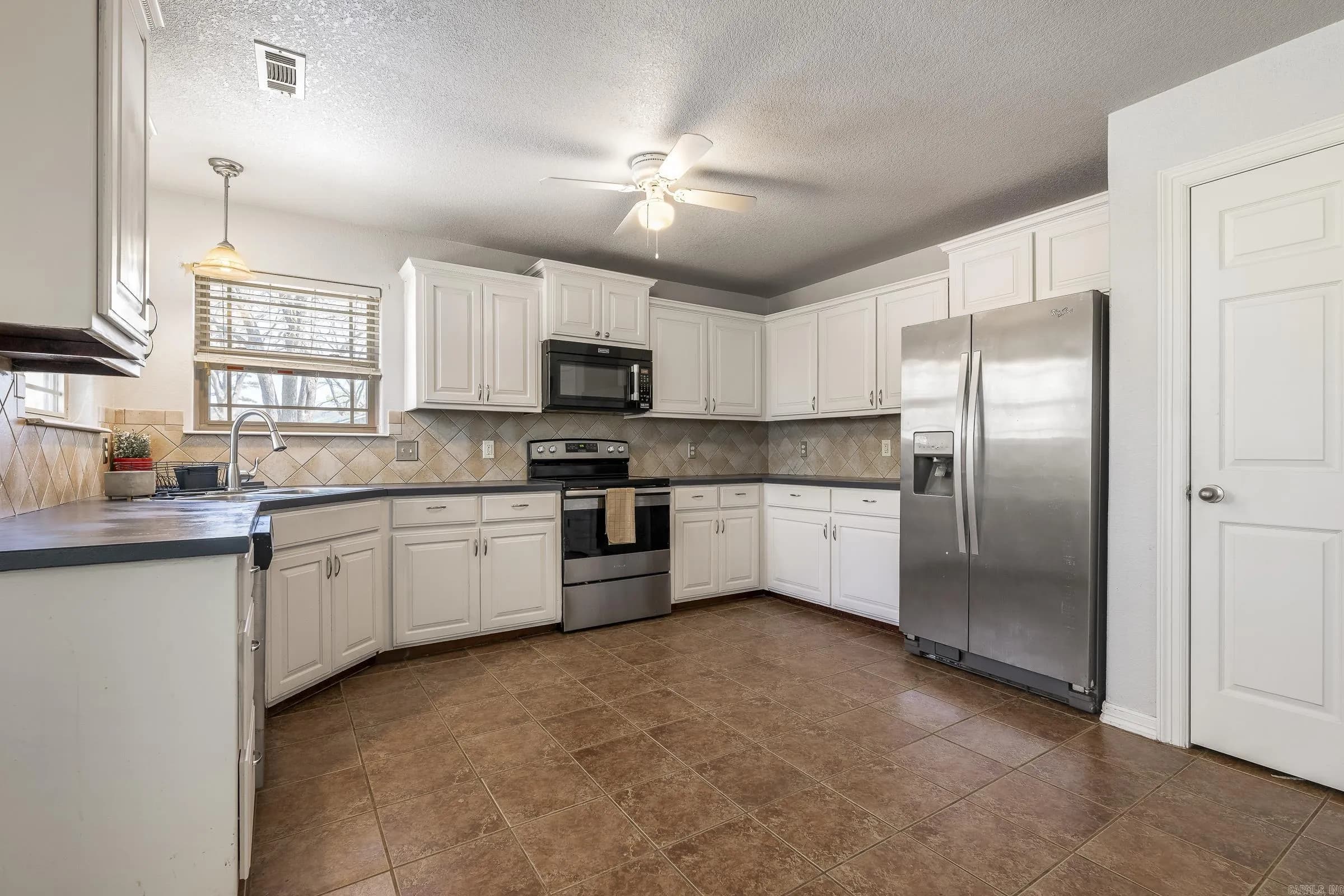 Property at 2241  Brookview - Image 6