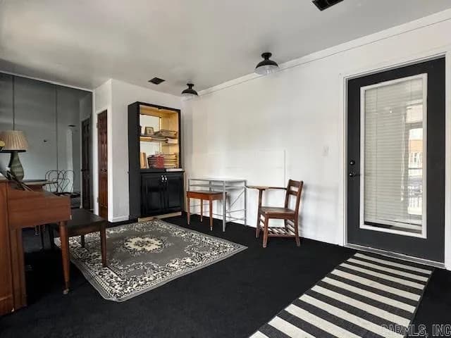 Property at 107 N Marr - Image 41