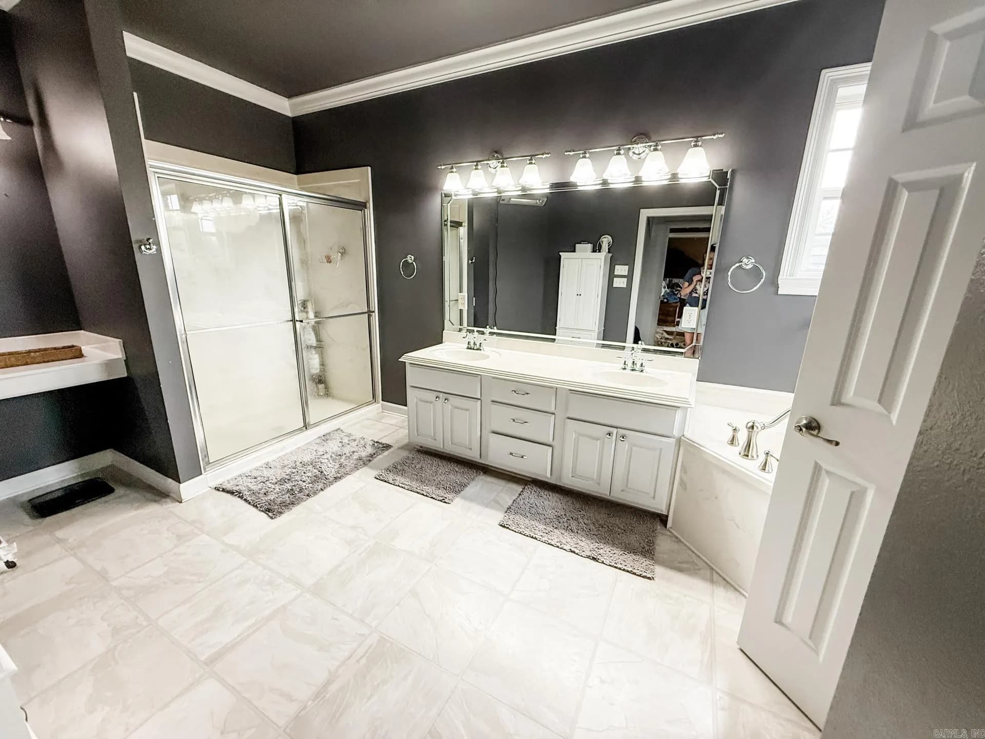 Property at 208  Carroll - Image 12