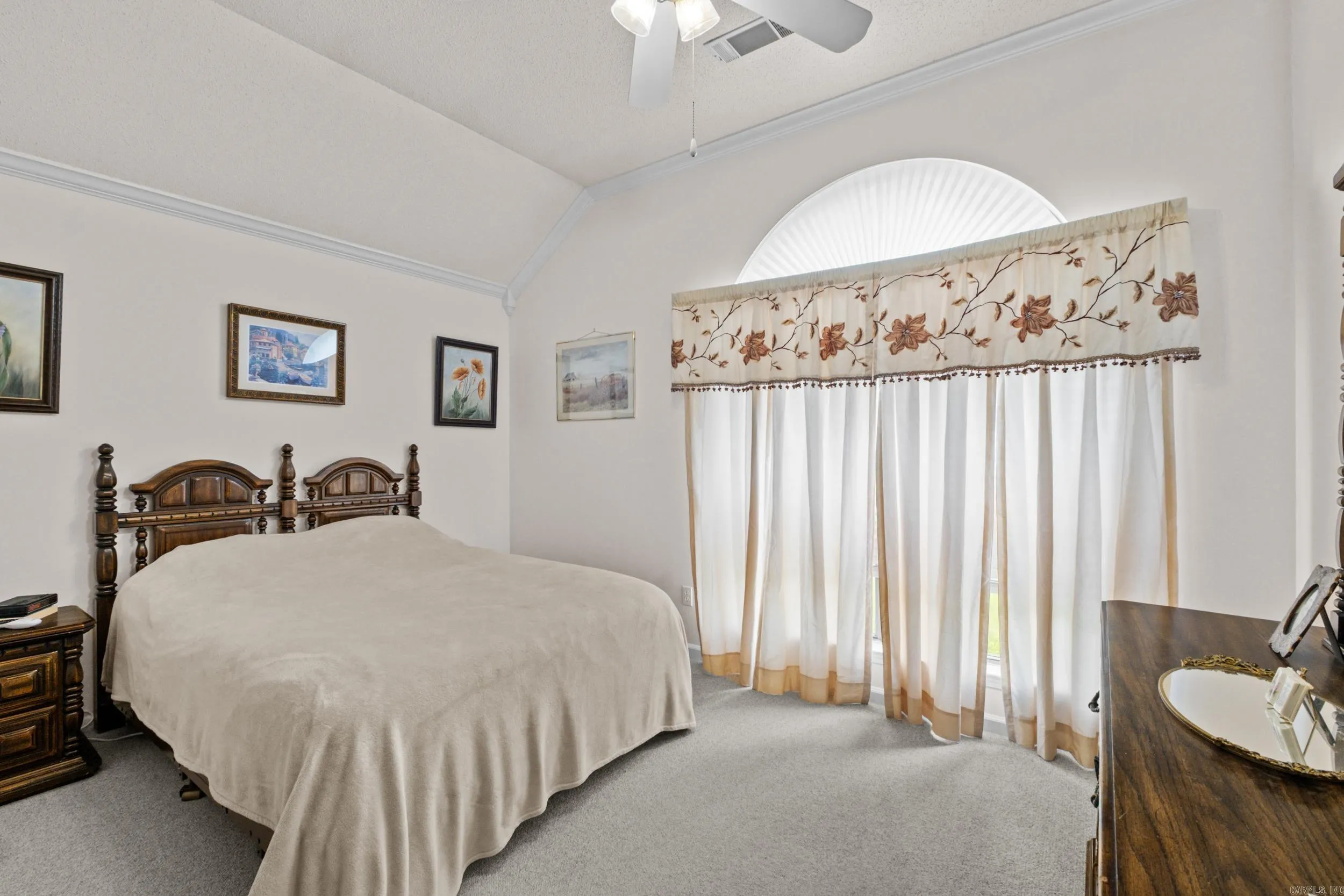 Property at 3100  Overcup - Image 28