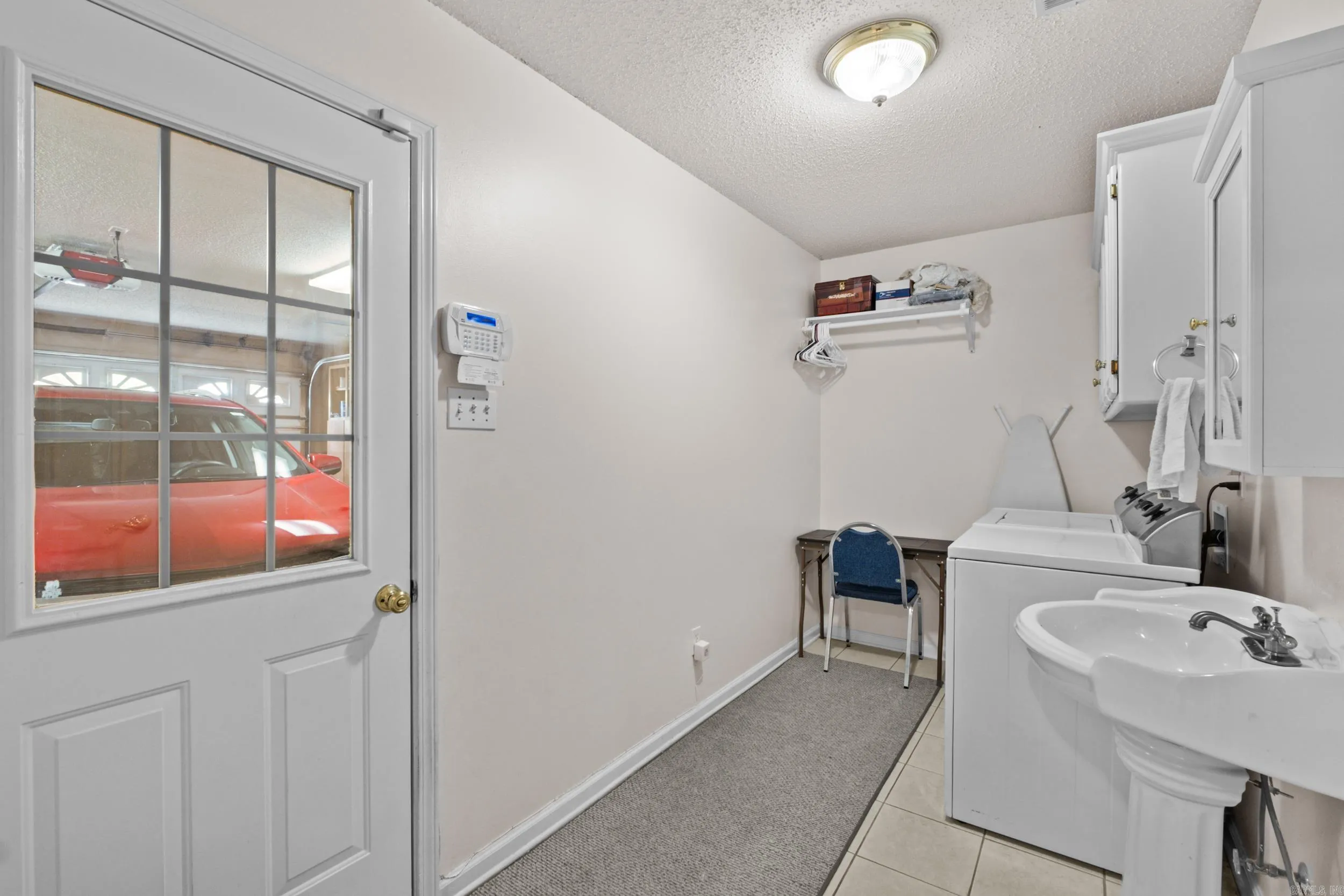 Property at 3100  Overcup - Image 23