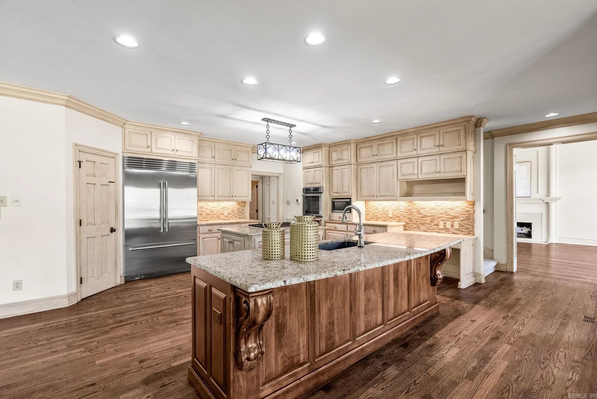 Property at 10  Bretagne - Image 15